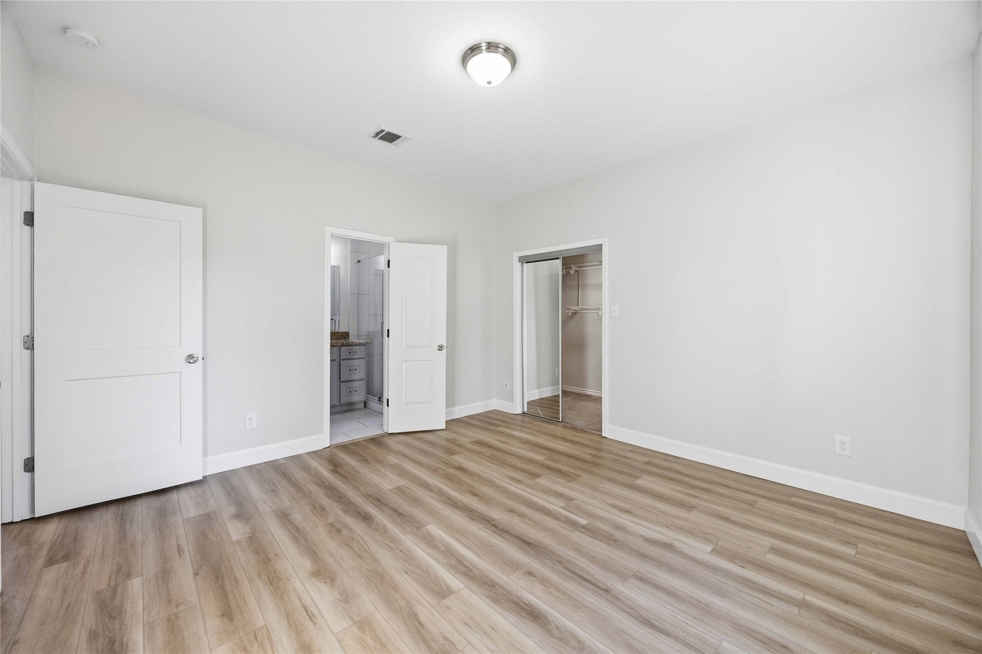 503 4th Street, Humble, TX 77338