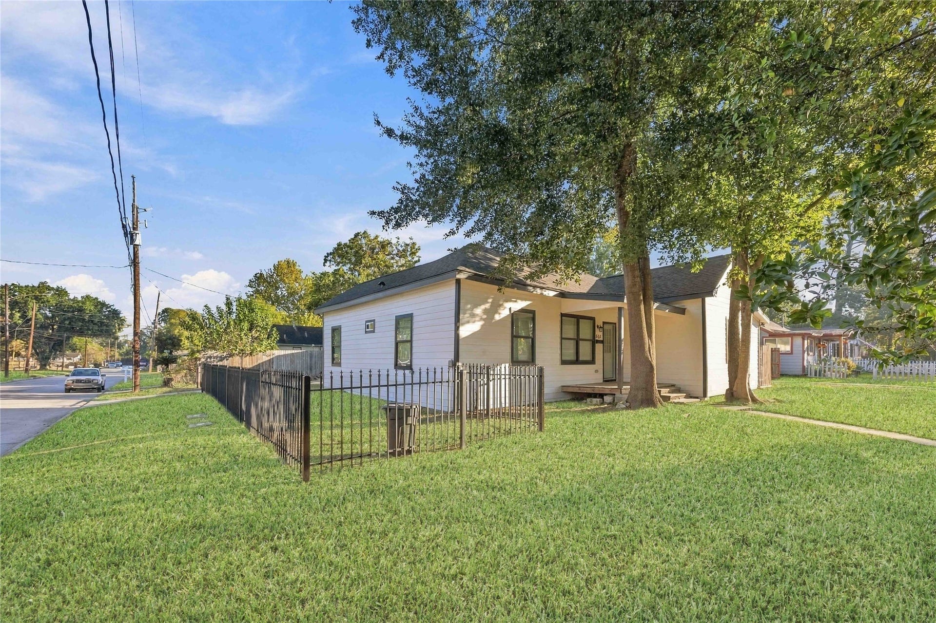 503 4th Street, Humble, TX 77338