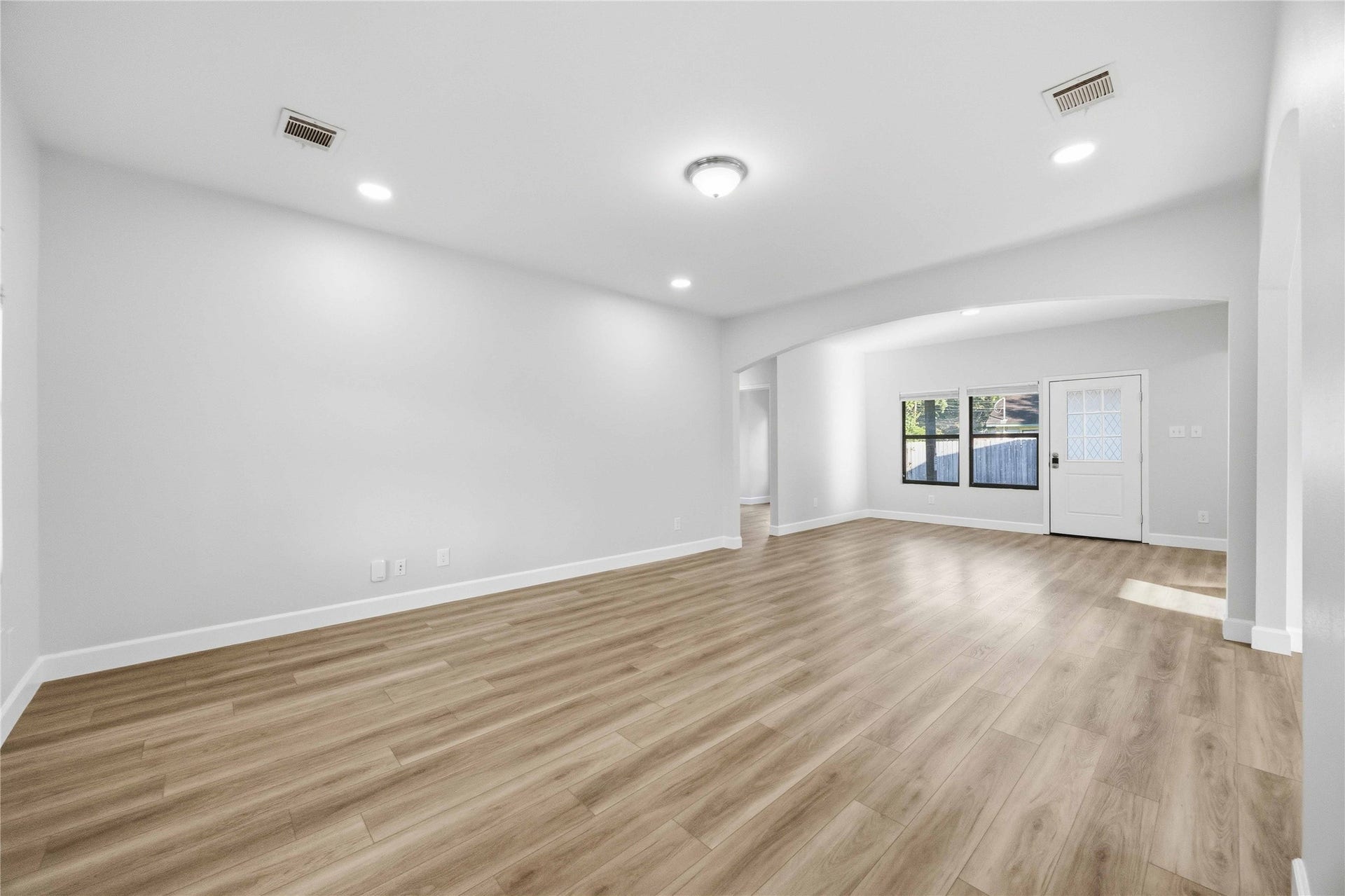 503 4th Street, Humble, TX 77338