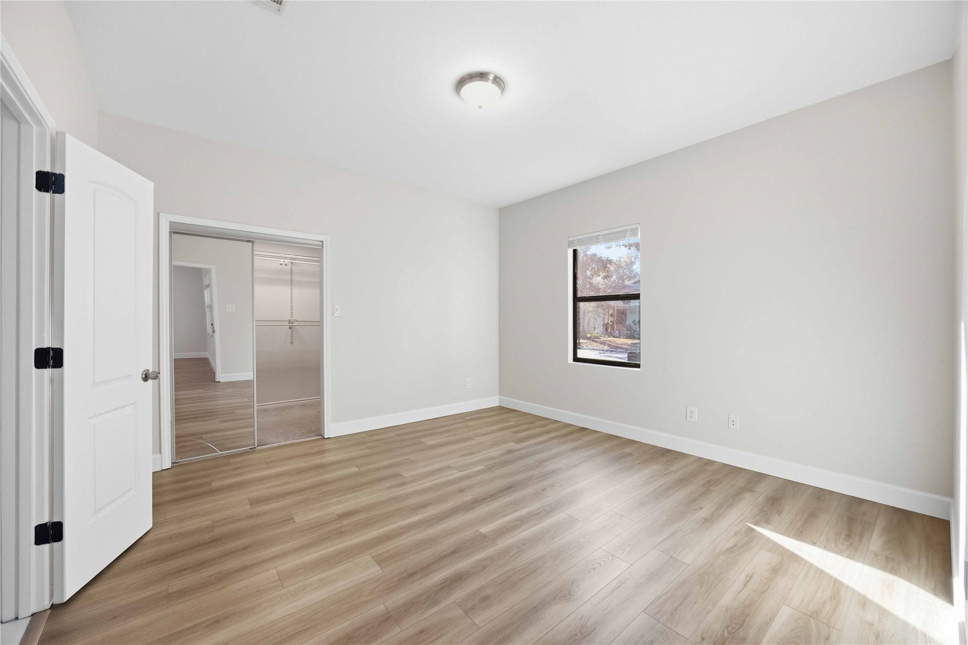 503 4th Street, Humble, TX 77338