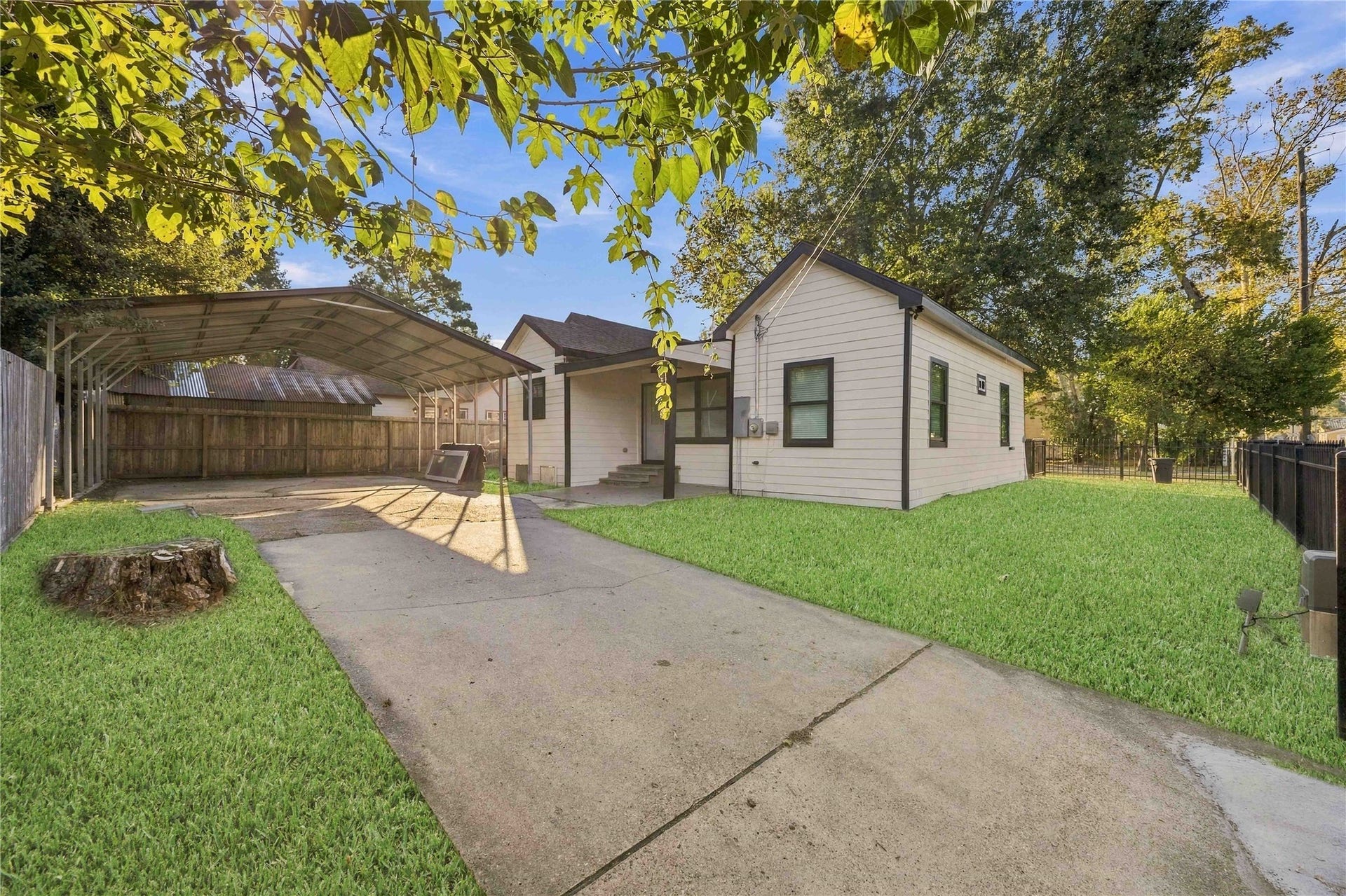 503 4th Street, Humble, TX 77338