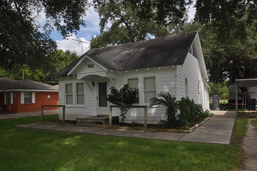 Property photo for 213 E Burress Street, Houston, TX