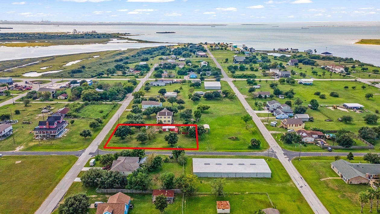 813 Nelson Avenue, Port Bolivar, TX 77650 Lot 9 available for purchase with 813 Nelson Avenue Lot