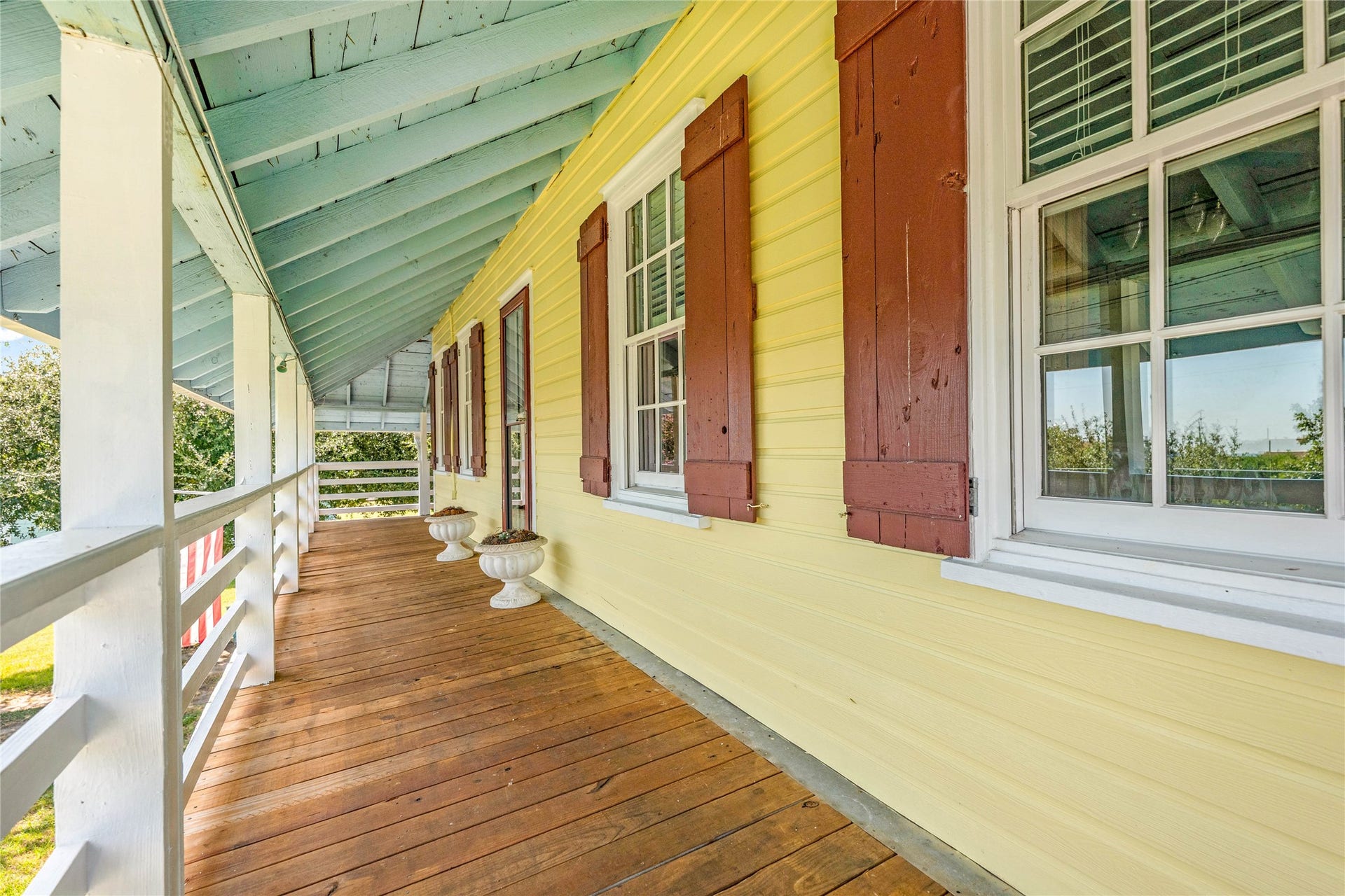 813 Nelson Avenue, Port Bolivar, TX 77650 813 Nelson Avenue, Port Bolivar, TX 77650