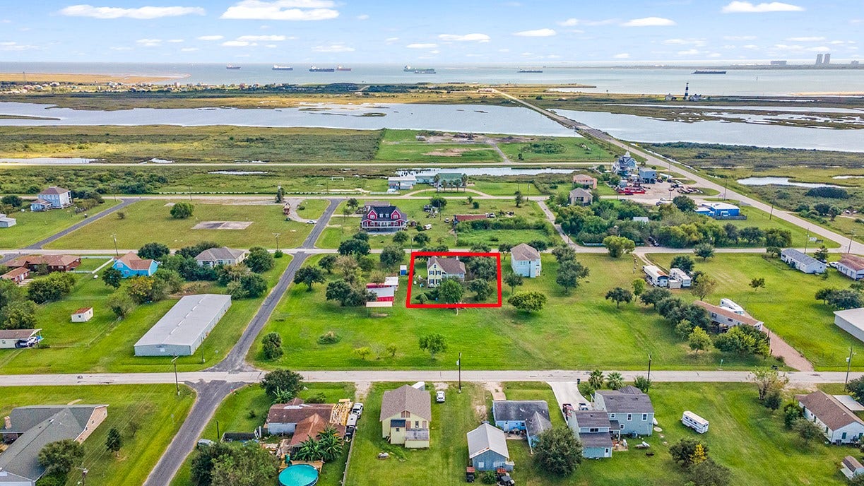 813 Nelson Avenue, Port Bolivar, TX 77650 813 Nelson Avenue Lot