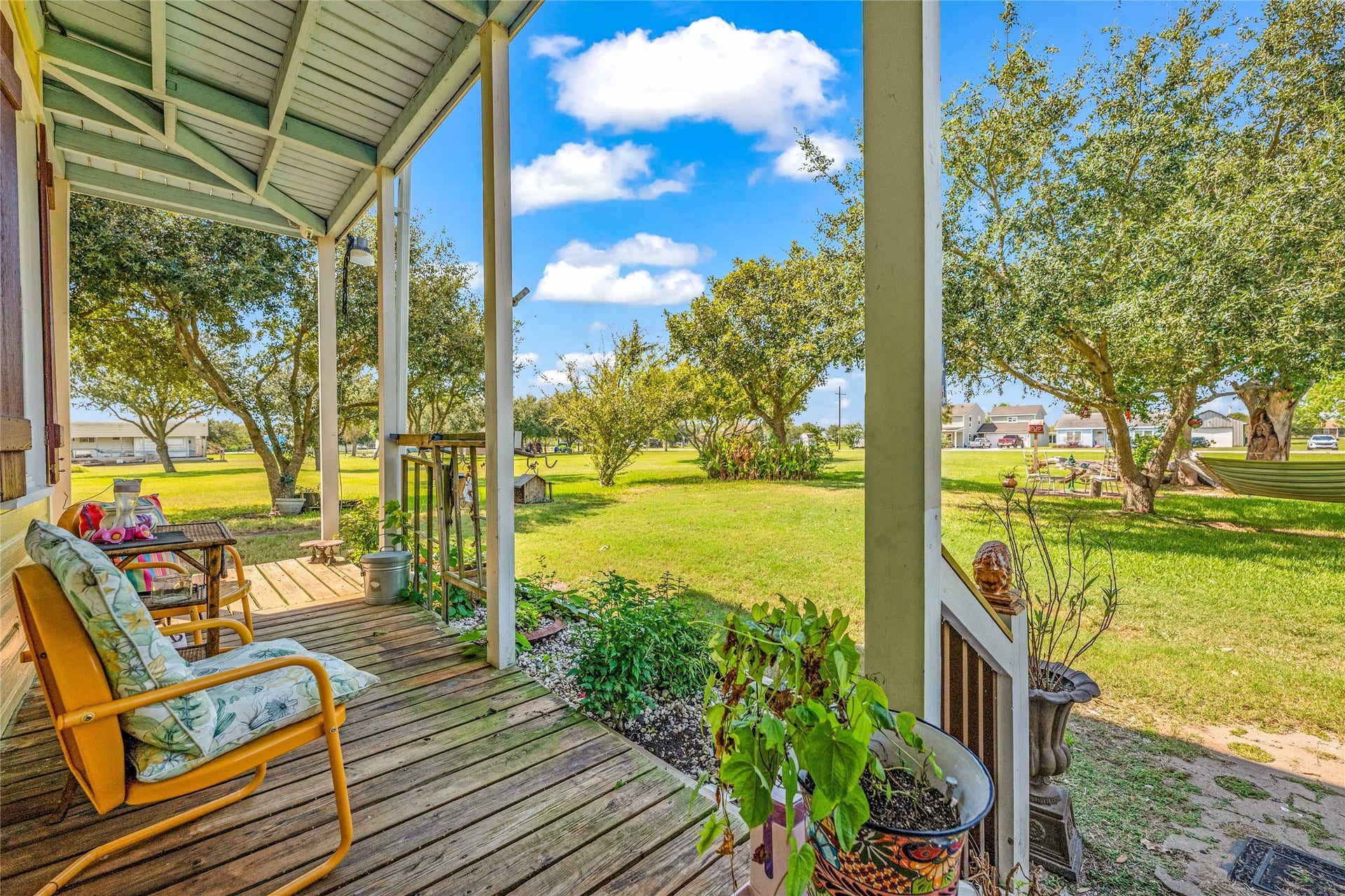 813 Nelson Avenue, Port Bolivar, TX 77650 813 Nelson Avenue, Port Bolivar, TX 77650
