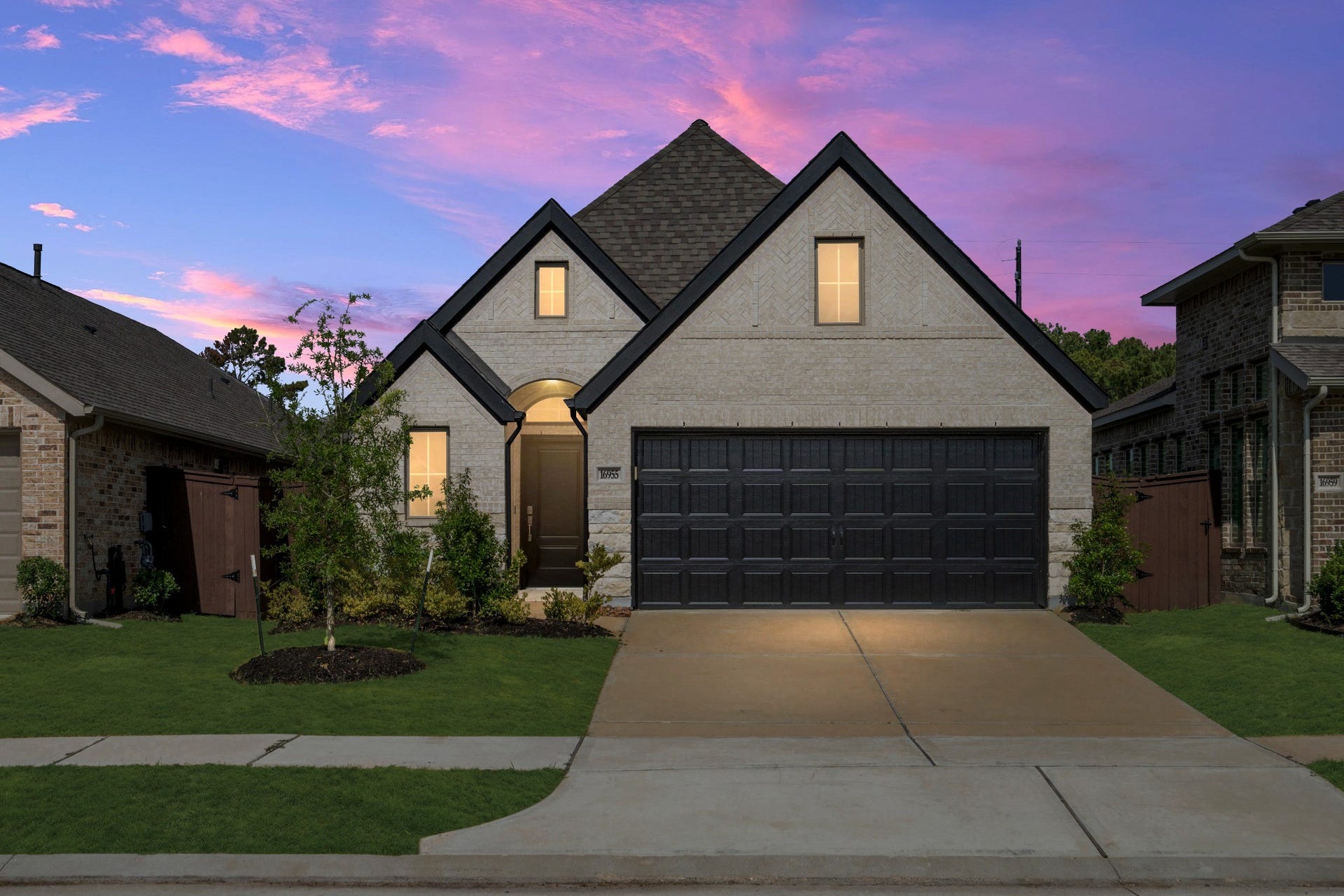 16955 Chapel Knox Drive, Humble, TX 77346 16955 Chapel Knox Drive in The Groves, Humble, TX 2024-built single-story home with modern exterior, 2-car garage and welcoming curb appeal.