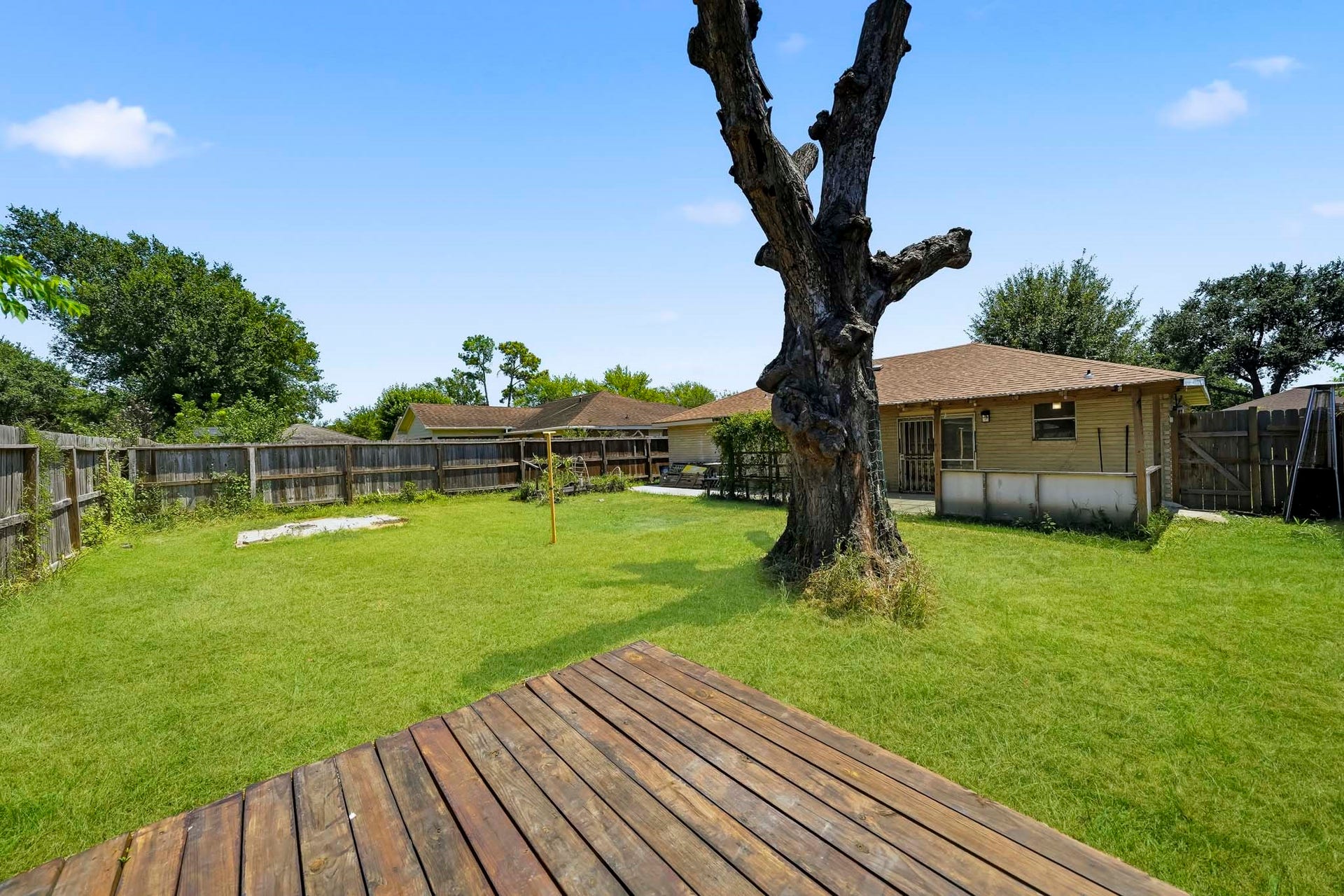 10910 Corona Lane, Houston, TX 77072