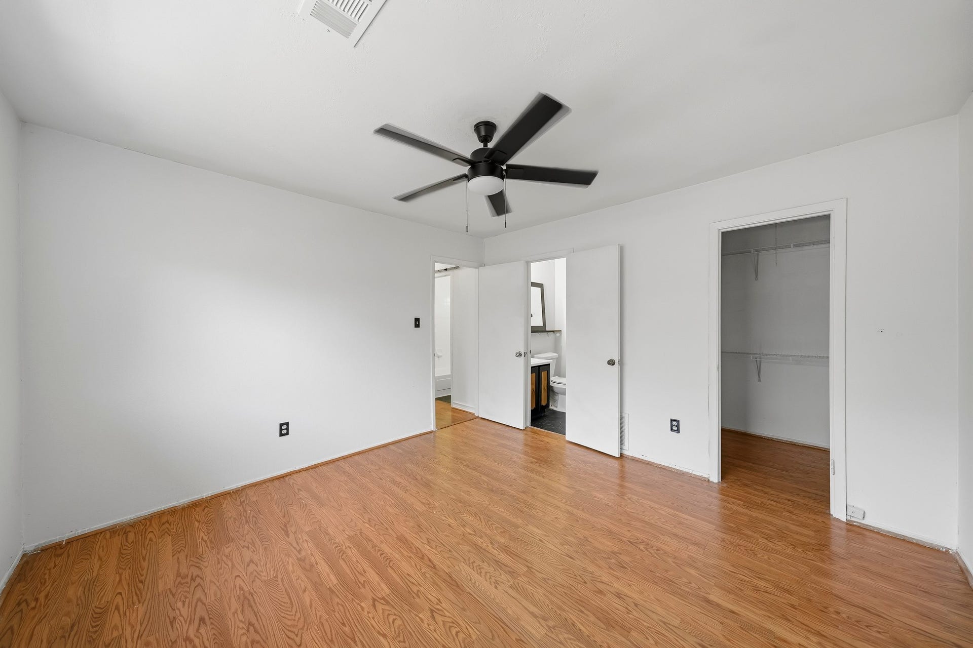 10910 Corona Lane, Houston, TX 77072