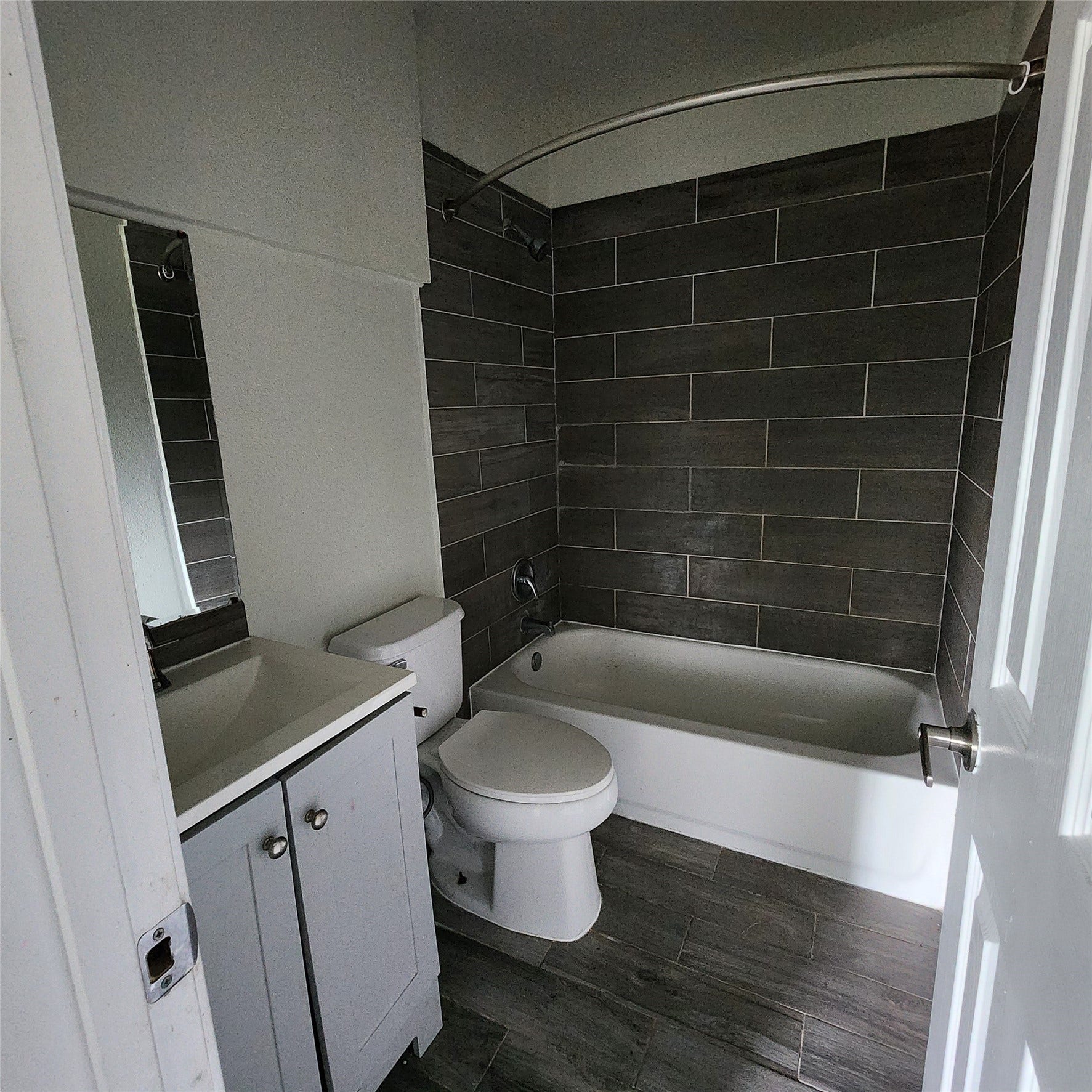 4710 Pelican Street, #1, Hitchcock, TX 77563 4710 Pelican Street, #1, Hitchcock, TX 77563