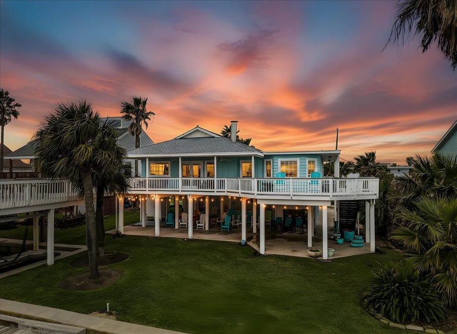 Property photo for 3718 Brewster Key Drive, Galveston, TX