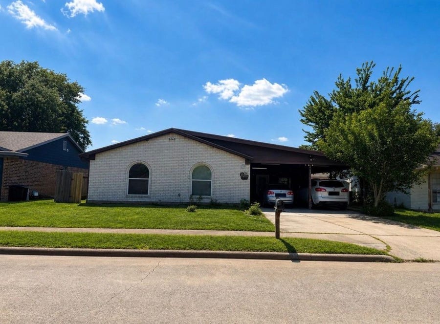 Property photo for 13907 Bearwood Road, Houston, TX