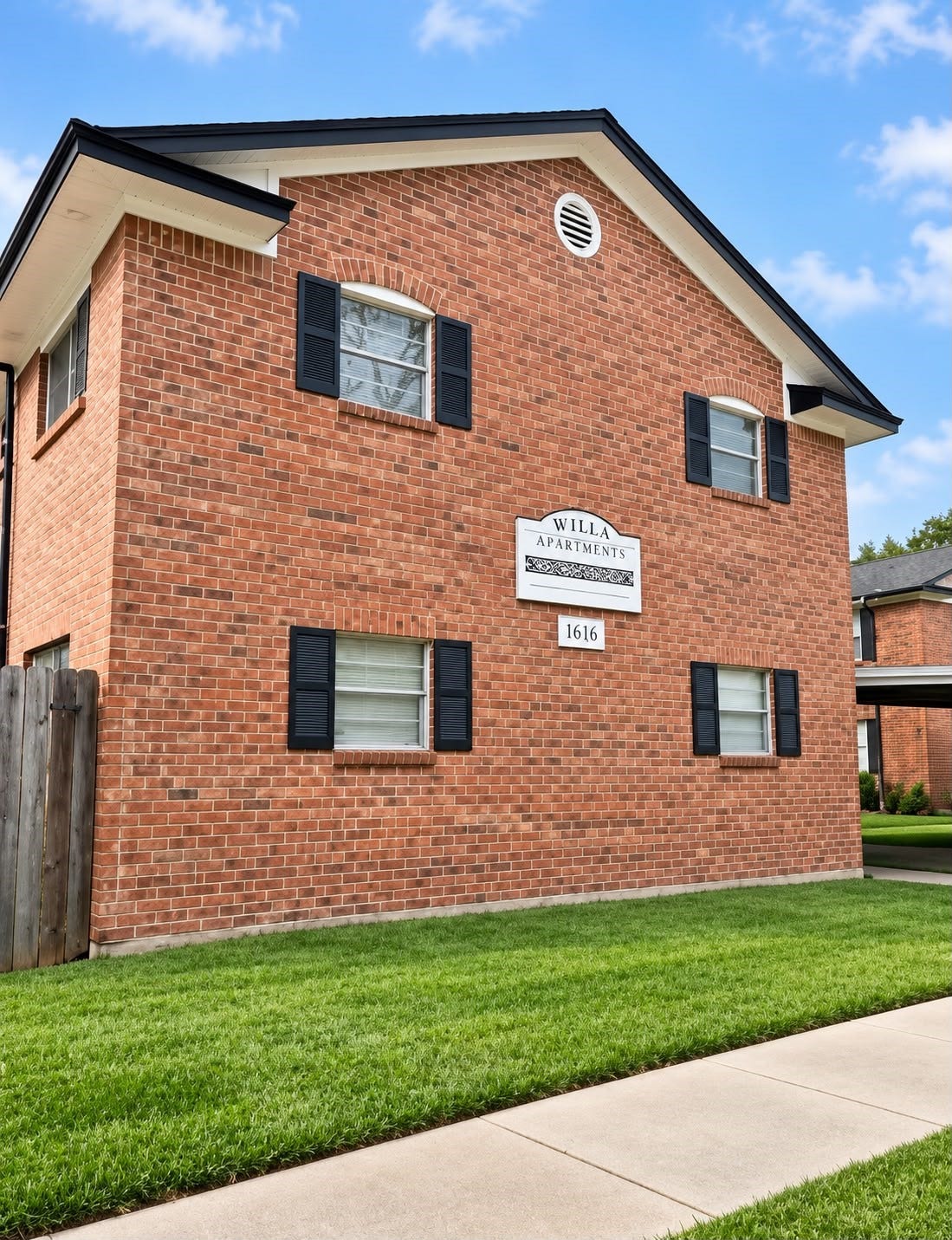 404 S Hood Street, Alvin, TX 77511 Front View