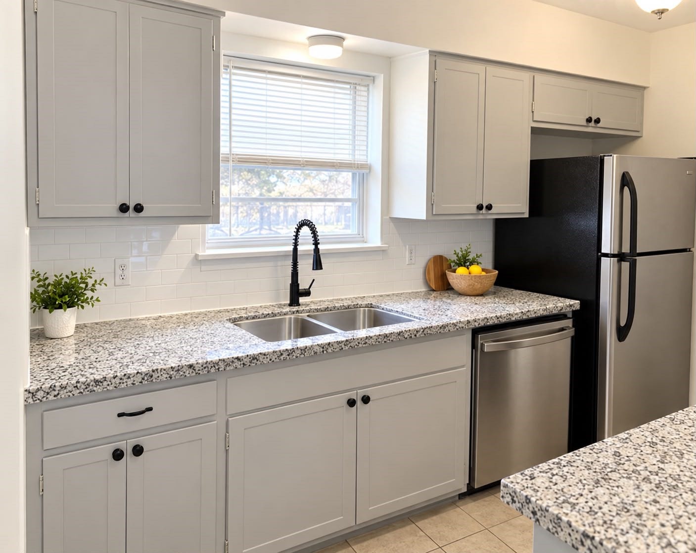 404 S Hood Street, Alvin, TX 77511 Kitchen Model 2