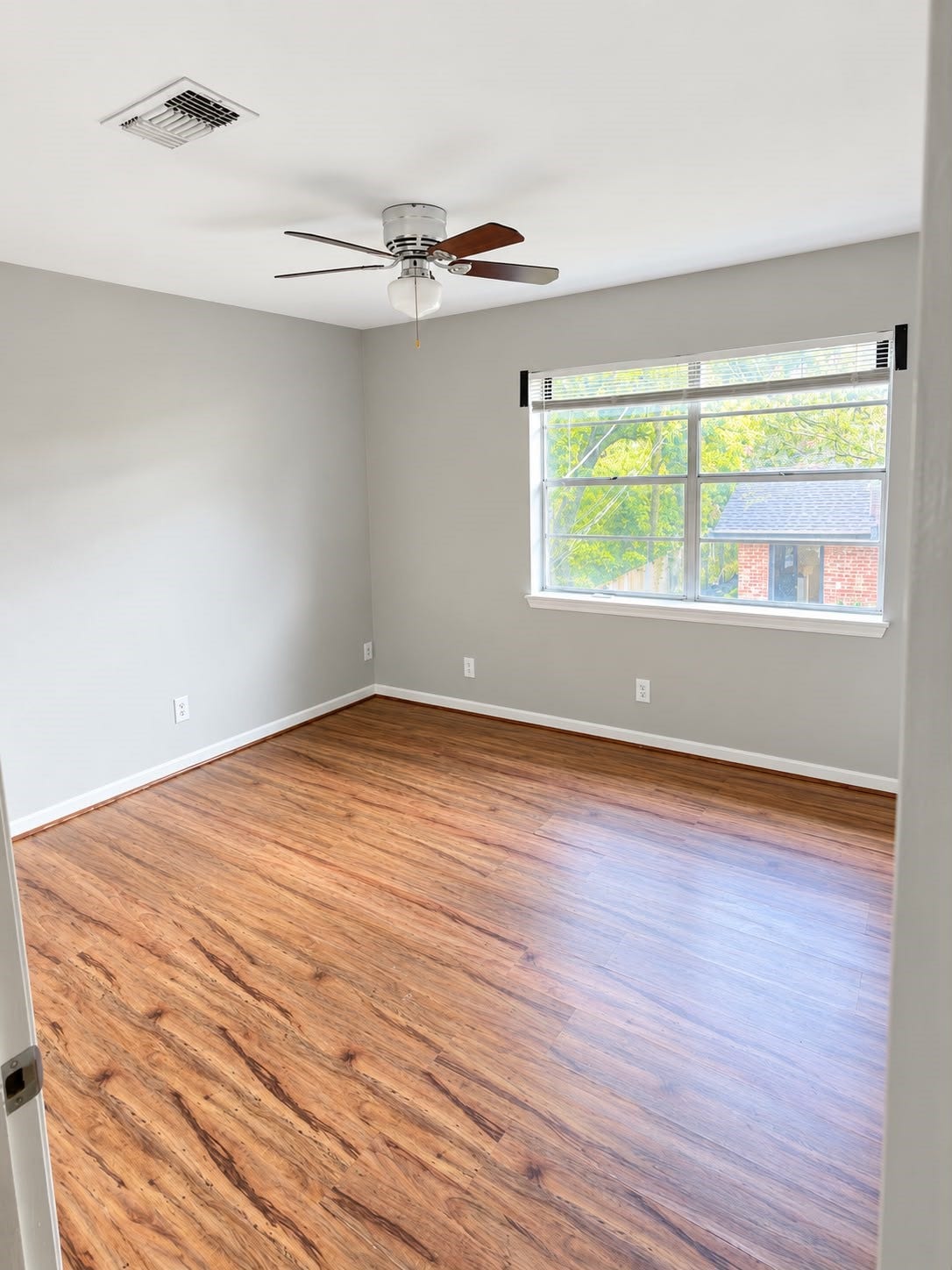 404 S Hood Street, Alvin, TX 77511 404 S Hood Street, Alvin, TX 77511