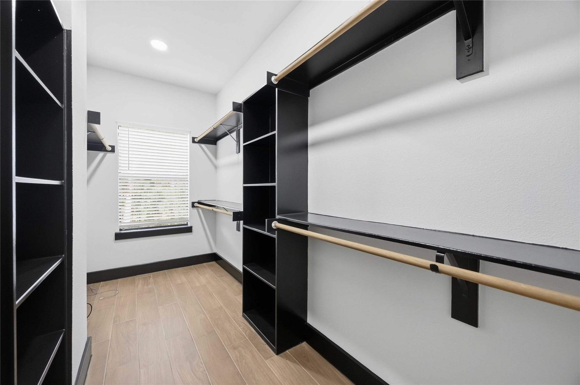 4929 Wilmington Street, #A-B, Houston, TX 77033 4929 Wilmington Street, #A-B, Houston, TX 77033
