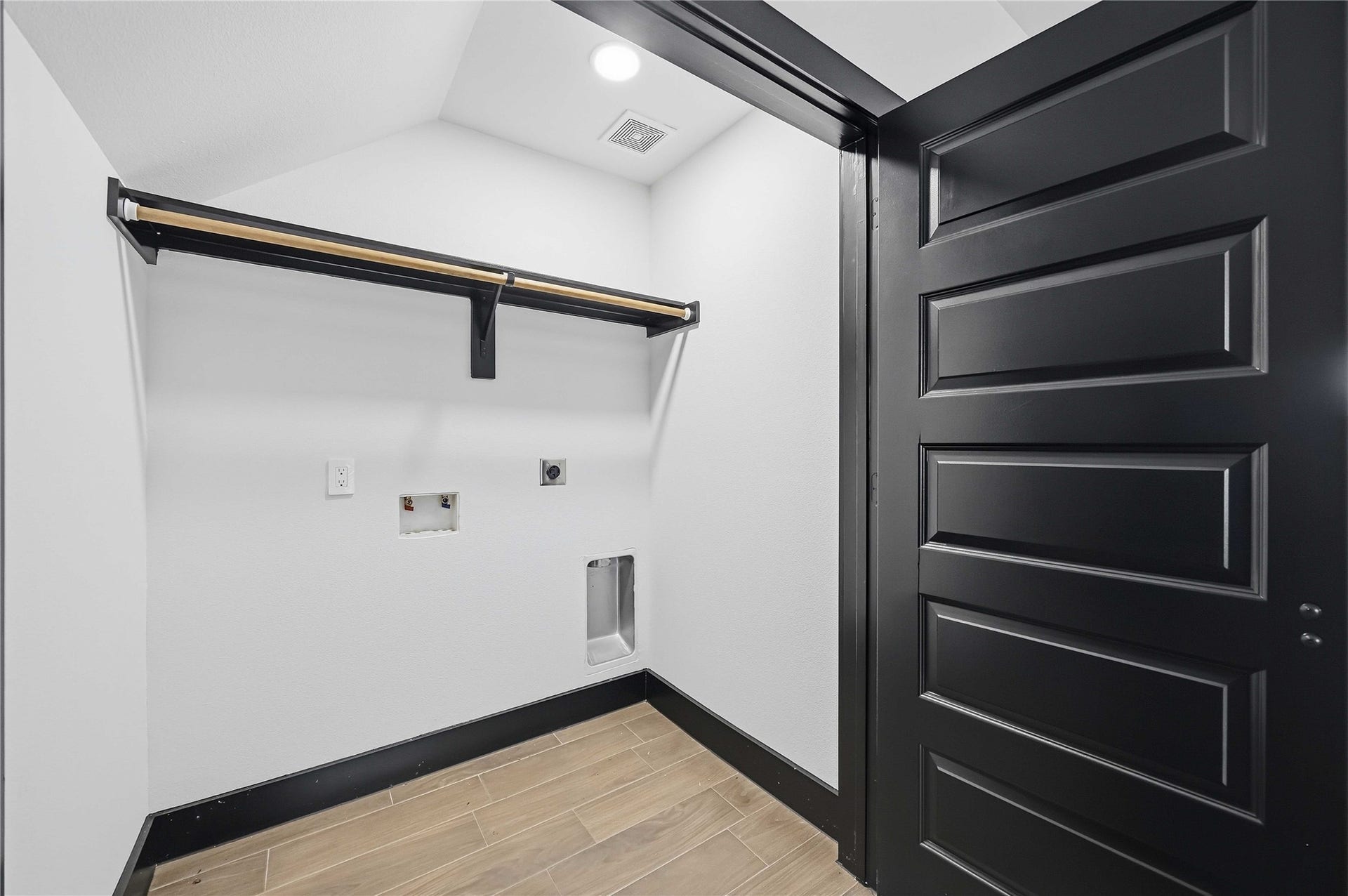 4929 Wilmington Street, #A-B, Houston, TX 77033 4929 Wilmington Street, #A-B, Houston, TX 77033