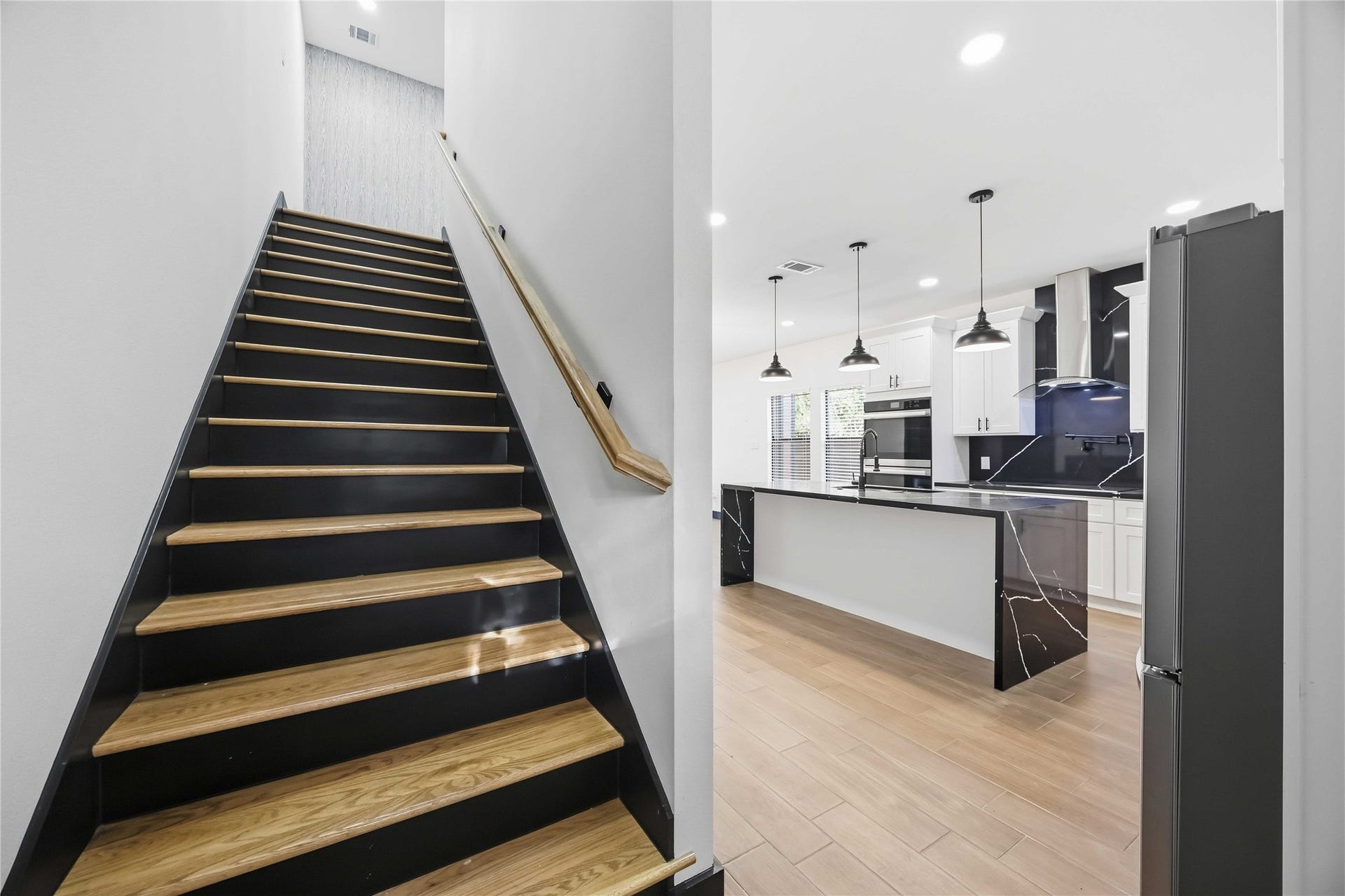 4929 Wilmington Street, #A-B, Houston, TX 77033 4929 Wilmington Street, #A-B, Houston, TX 77033