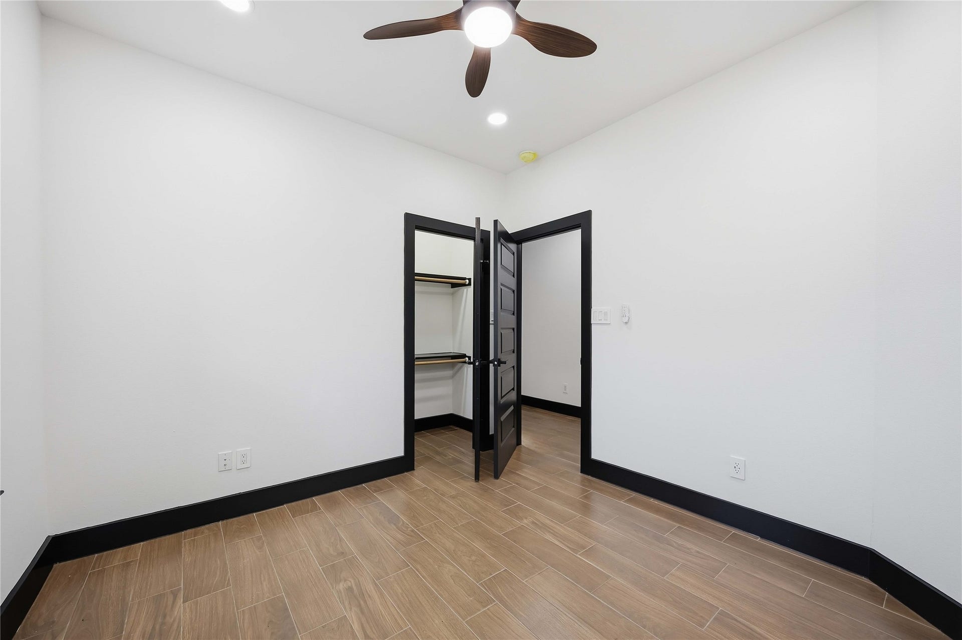 4929 Wilmington Street, #A-B, Houston, TX 77033 4929 Wilmington Street, #A-B, Houston, TX 77033