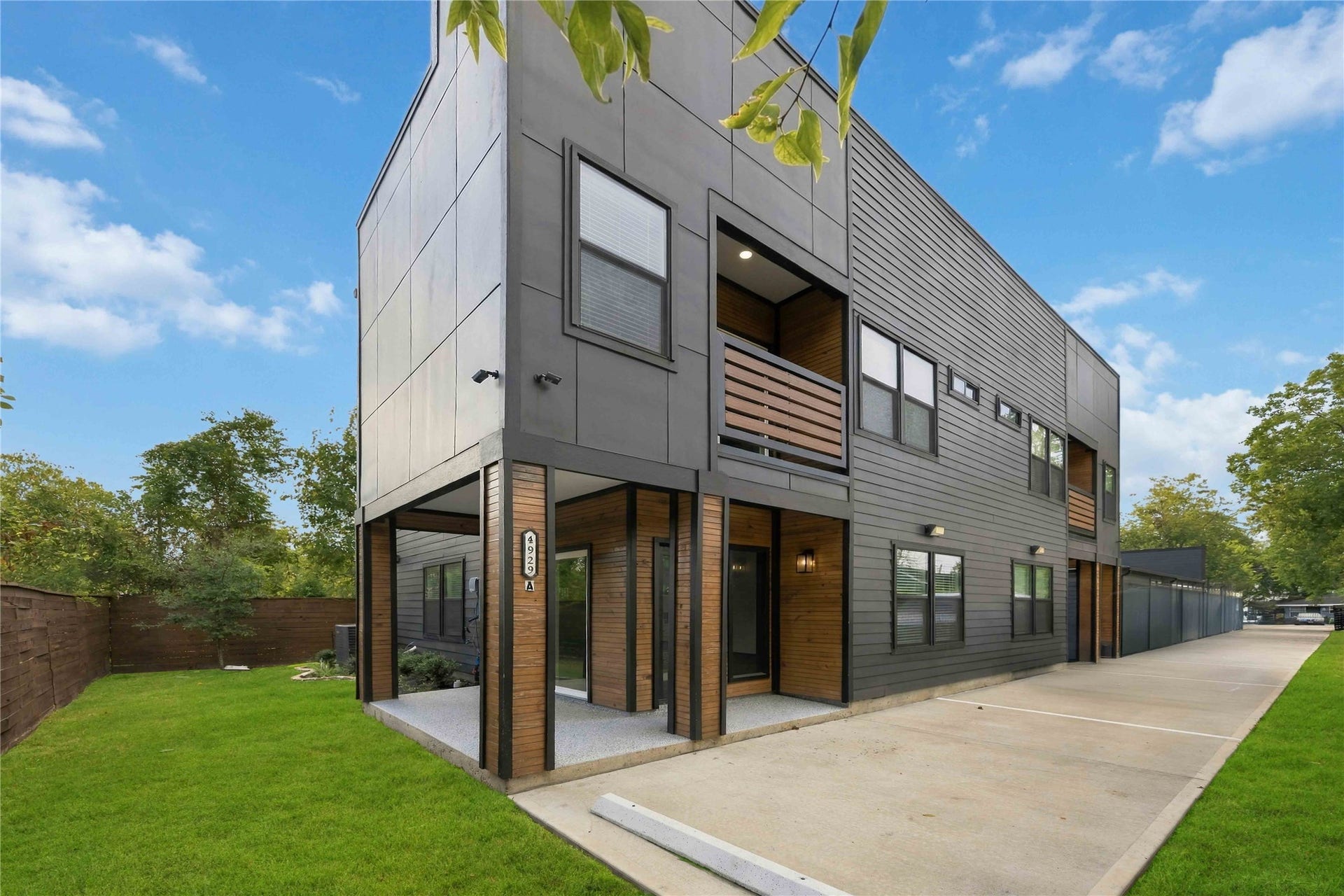 4929 Wilmington Street, #A-B, Houston, TX 77033 4929 Wilmington Street, #A-B, Houston, TX 77033