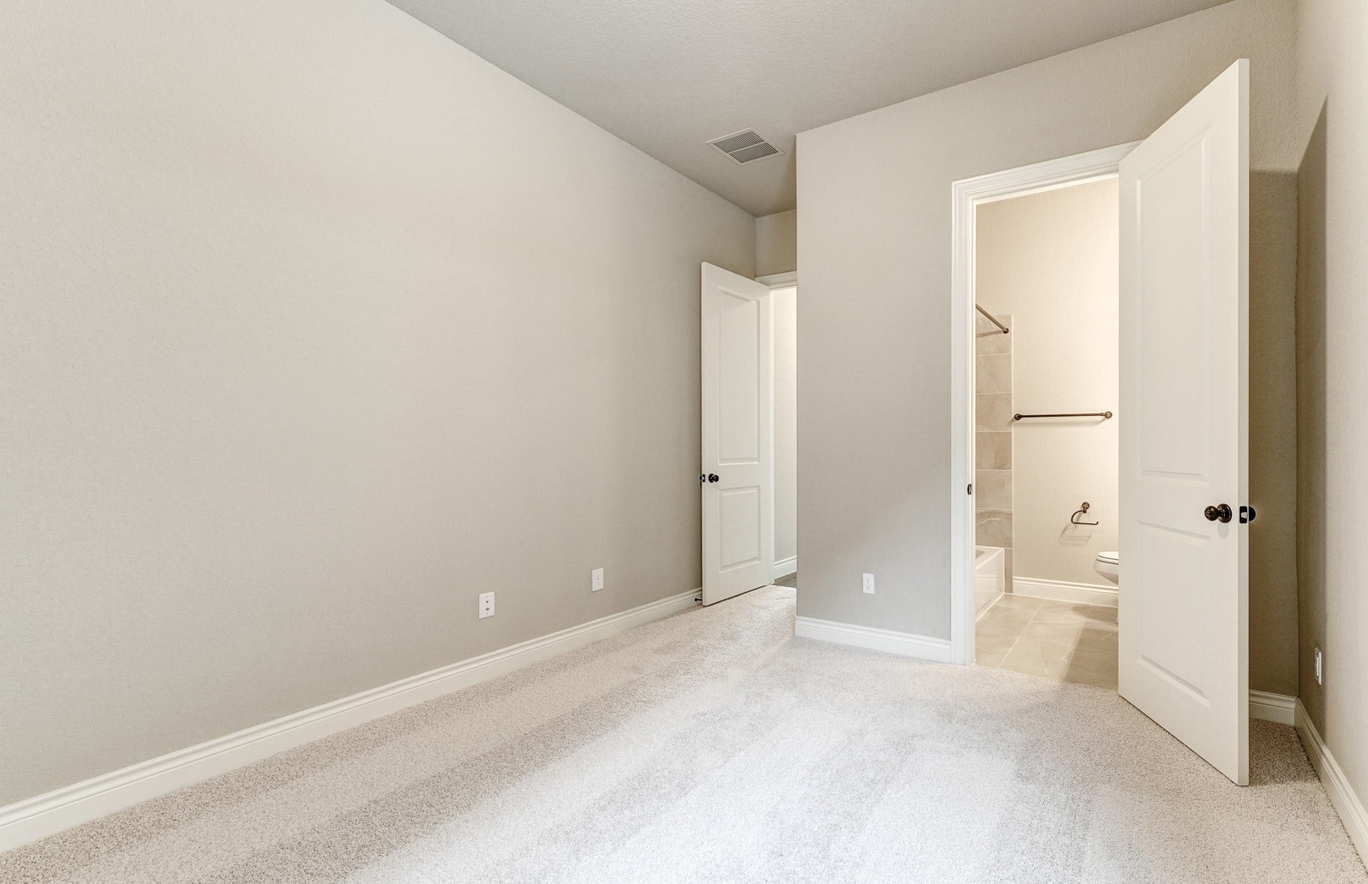 331 Calmato Woods Way, Willis, TX 77318 331 Calmato Woods Way, Willis, TX 77318