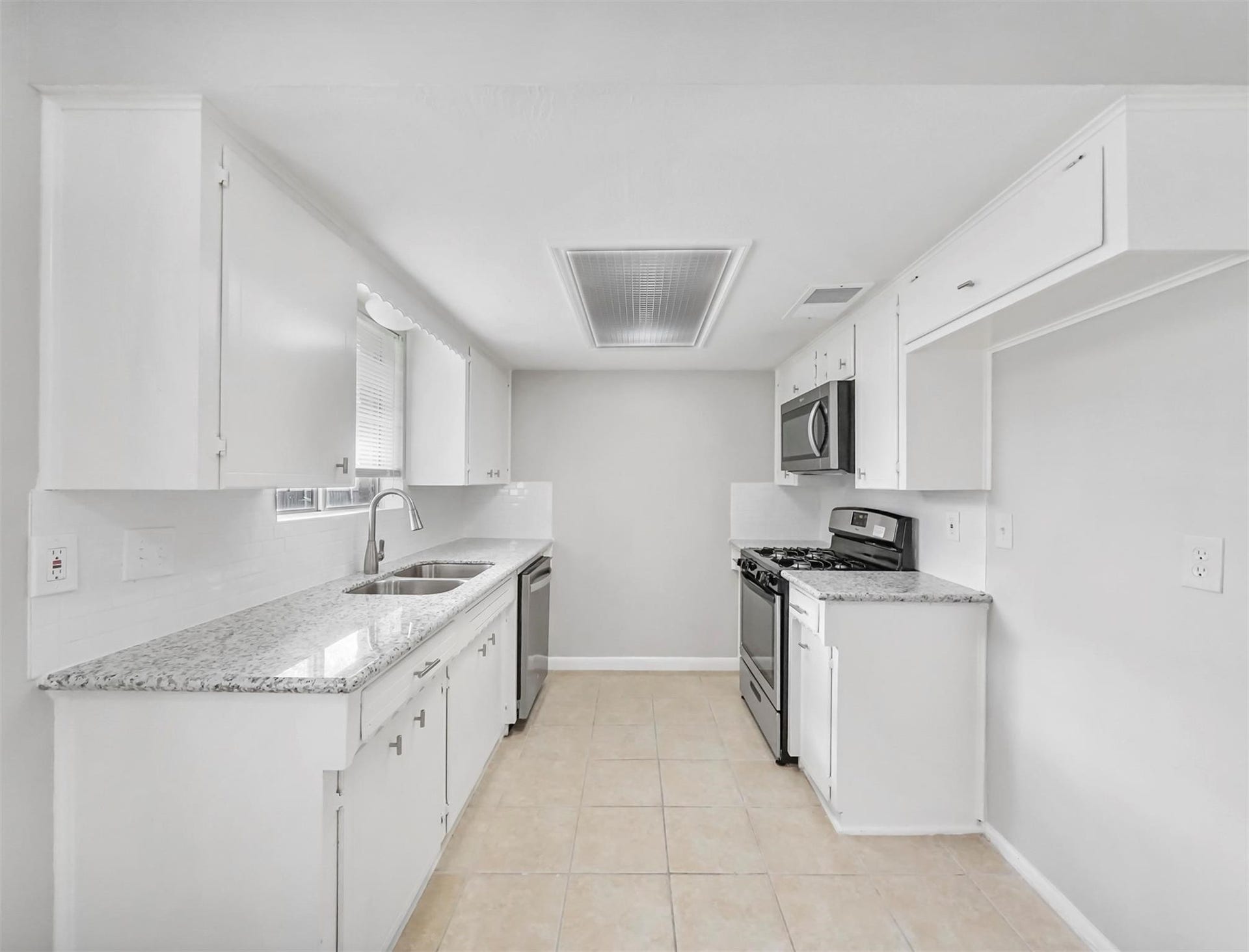 13435 Greenbriar Drive, Sugar Land, TX 77498