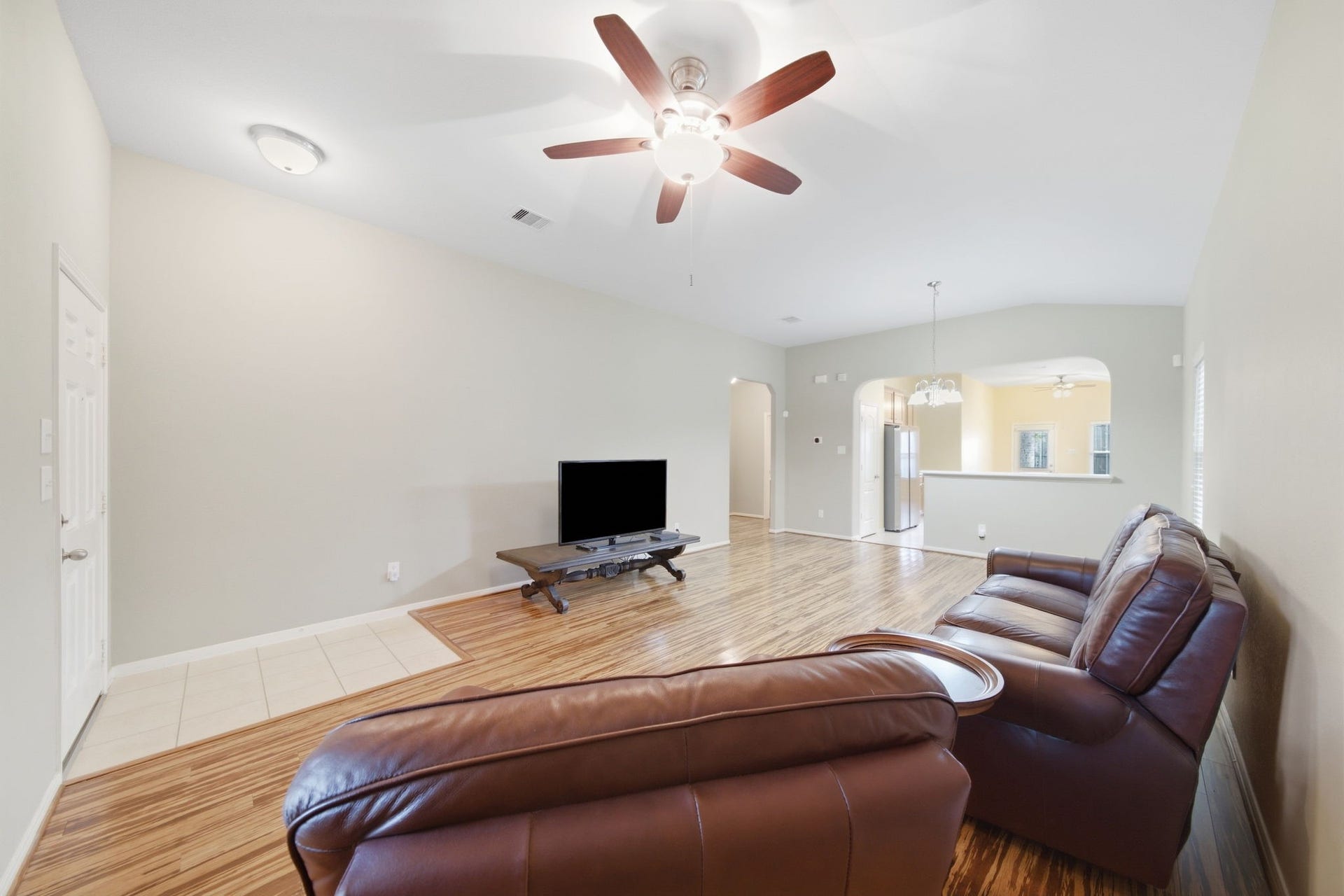 611 E Newport Bend, Katy, TX 77494 611 E Newport Bend, Katy, TX 77494