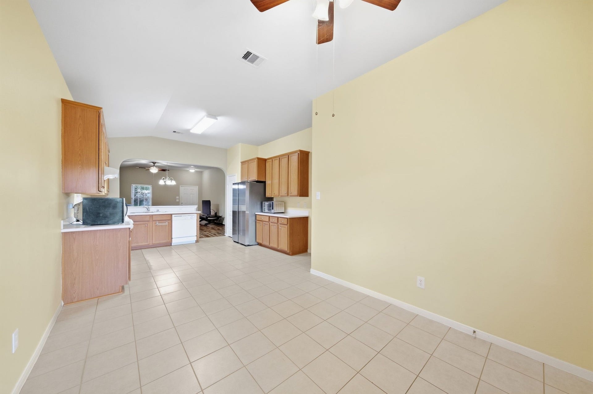 611 E Newport Bend, Katy, TX 77494 611 E Newport Bend, Katy, TX 77494
