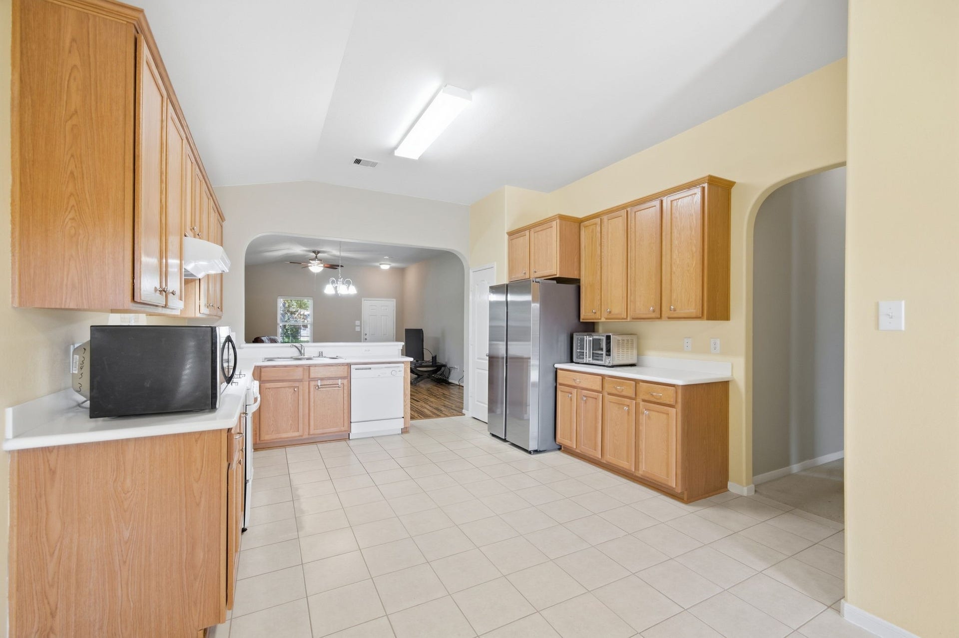 611 E Newport Bend, Katy, TX 77494 611 E Newport Bend, Katy, TX 77494