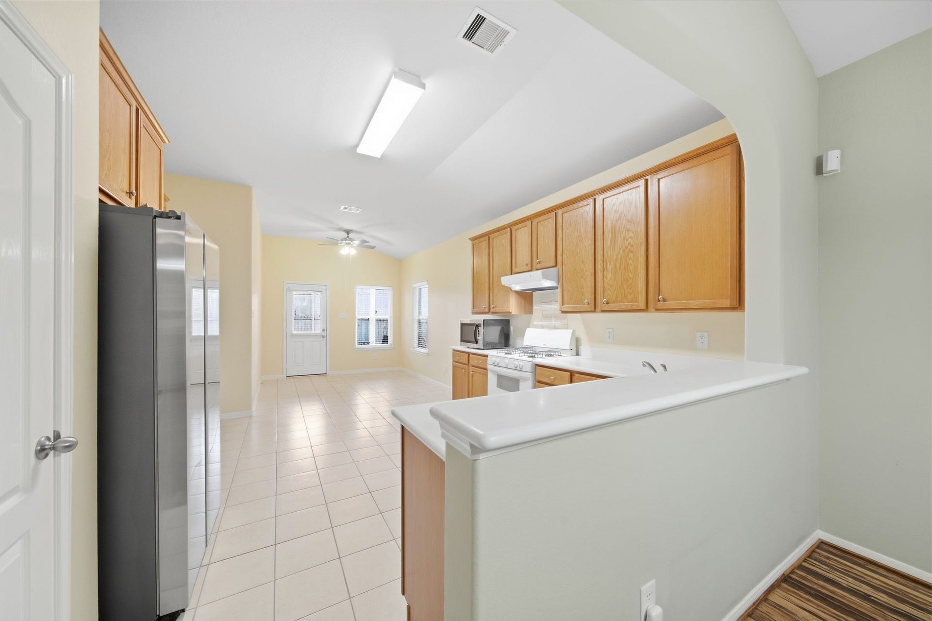 611 E Newport Bend, Katy, TX 77494 611 E Newport Bend, Katy, TX 77494