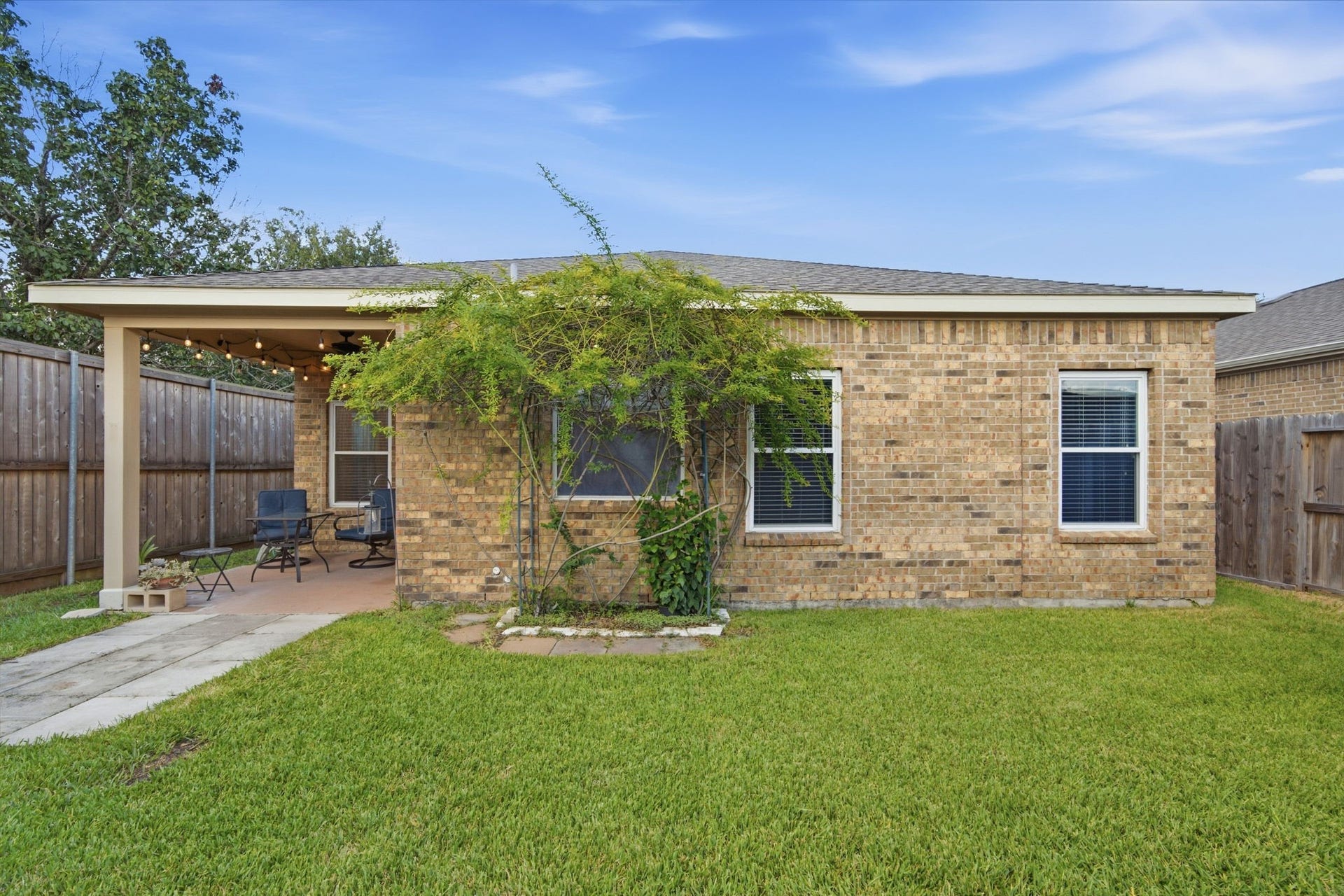 611 E Newport Bend, Katy, TX 77494 611 E Newport Bend, Katy, TX 77494