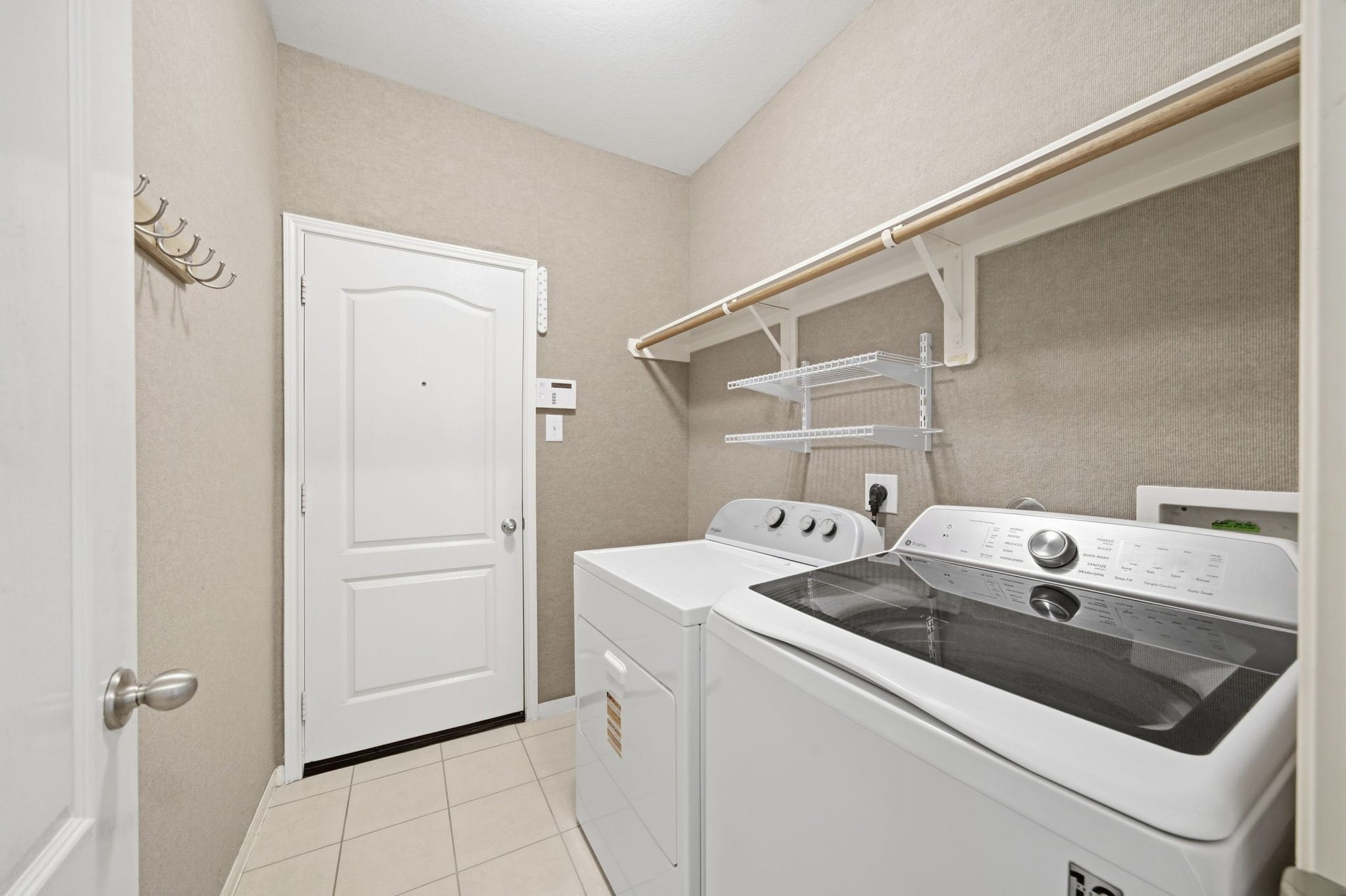 611 E Newport Bend, Katy, TX 77494 611 E Newport Bend, Katy, TX 77494