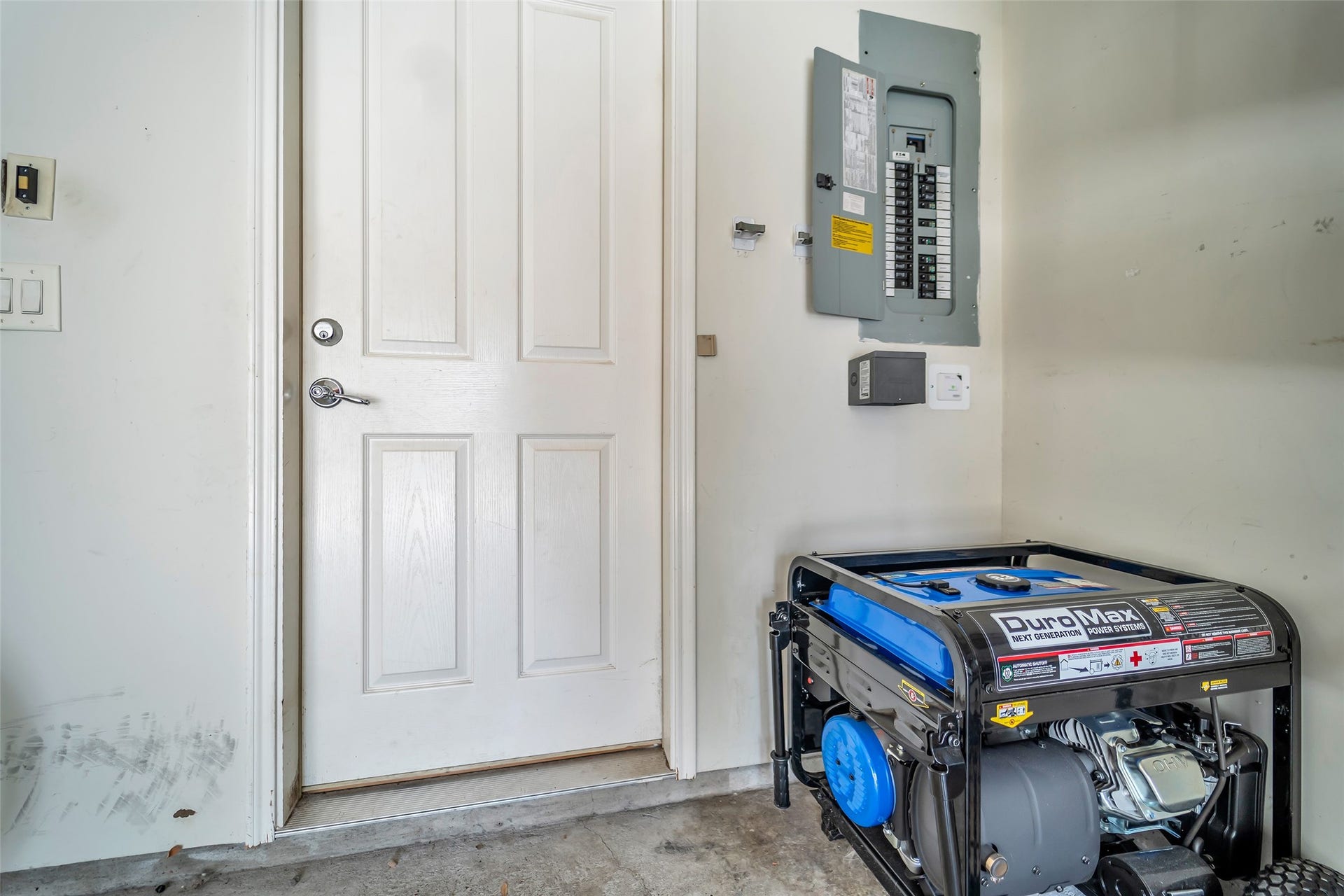 13600 Breton Ridge Street, #20A, Houston, TX 77070 No worries this condo unit has a portable generator