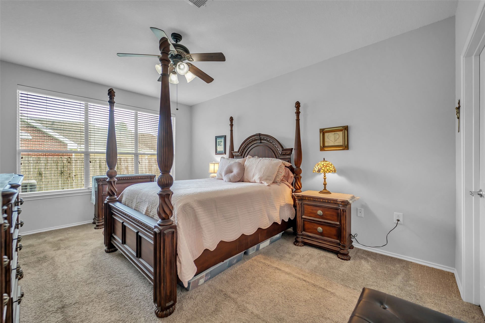 13600 Breton Ridge Street, #20A, Houston, TX 77070 Carpeted primary bedroom