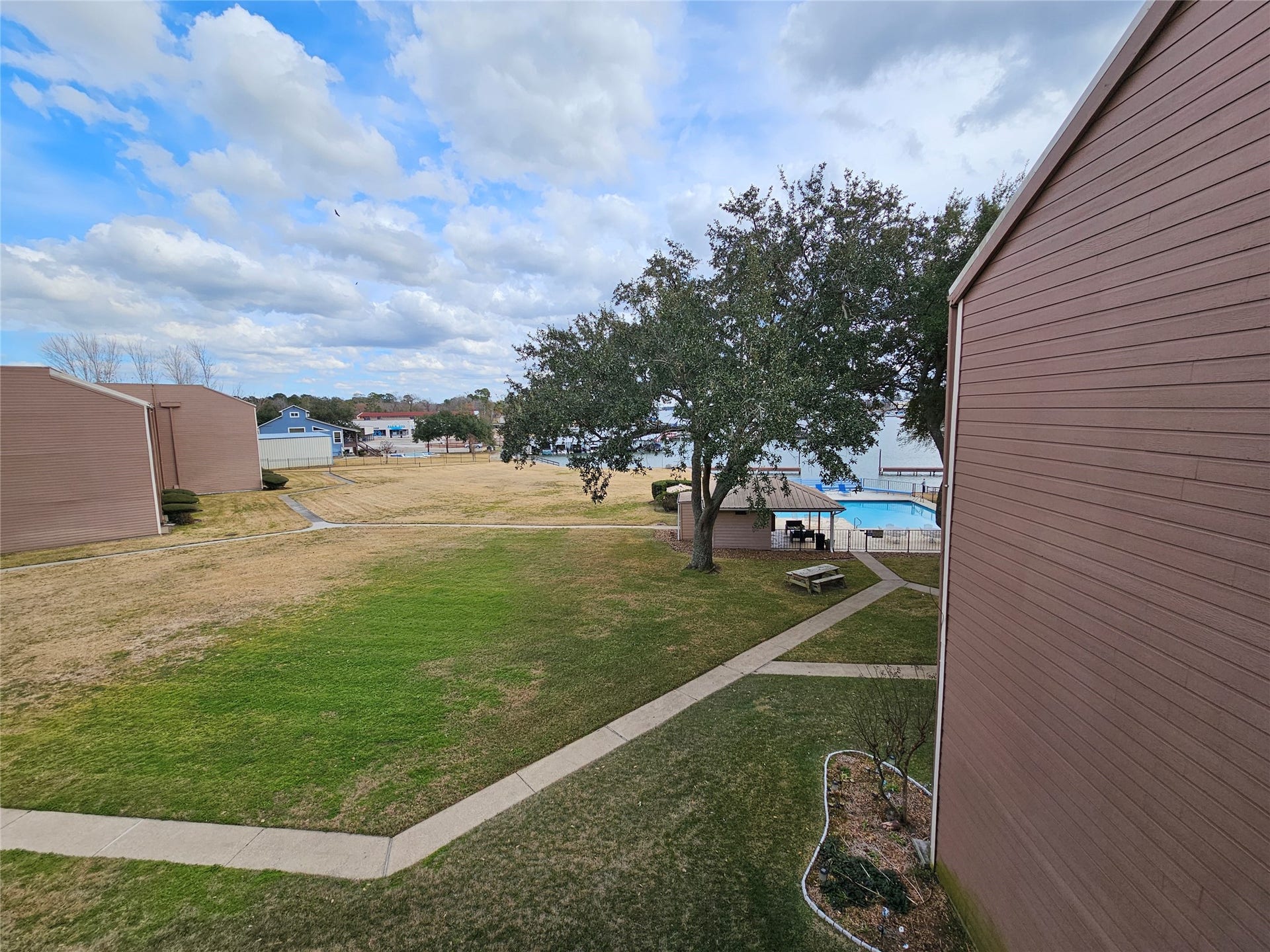 15575 Marina Drive, #323A, Conroe, TX 77356 15575 Marina Drive, #323A, Conroe, TX 77356
