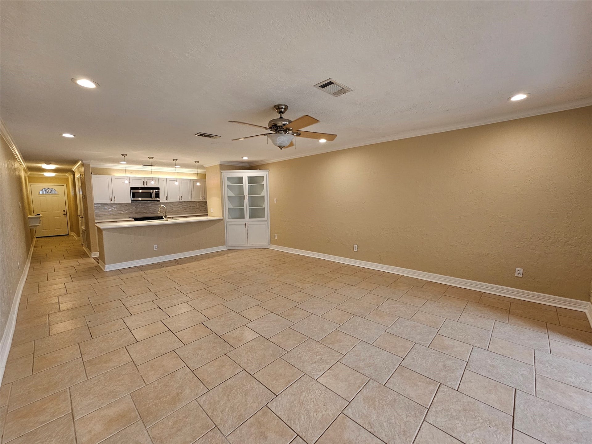 15575 Marina Drive, #323A, Conroe, TX 77356 15575 Marina Drive, #323A, Conroe, TX 77356