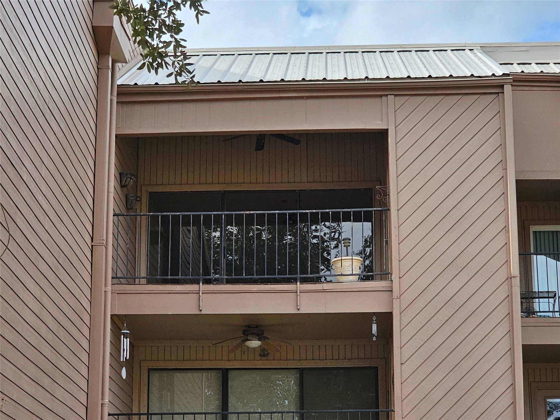 15575 Marina Drive, #323A, Conroe, TX 77356 Views of the unit located on the 3rd level.