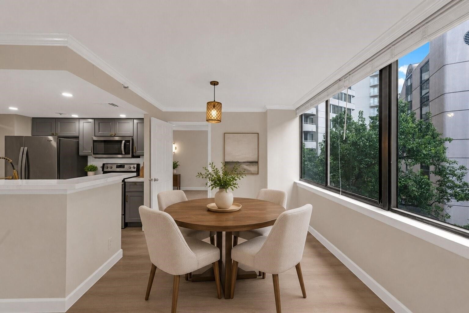 3525 Sage Rd, #304, Houston, TX 77056 Virtually staged