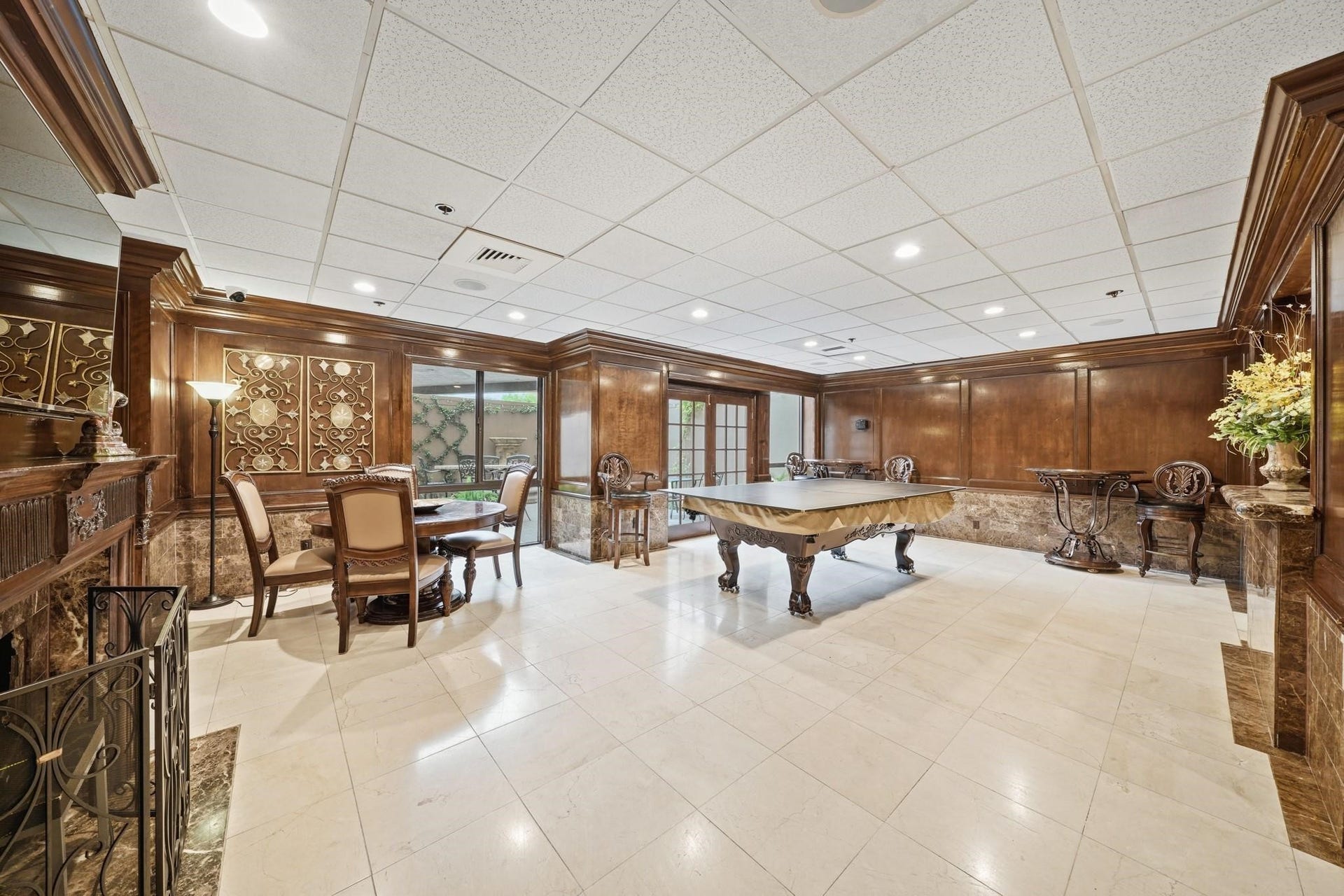 3525 Sage Rd, #304, Houston, TX 77056 3525 Sage Rd, #304, Houston, TX 77056