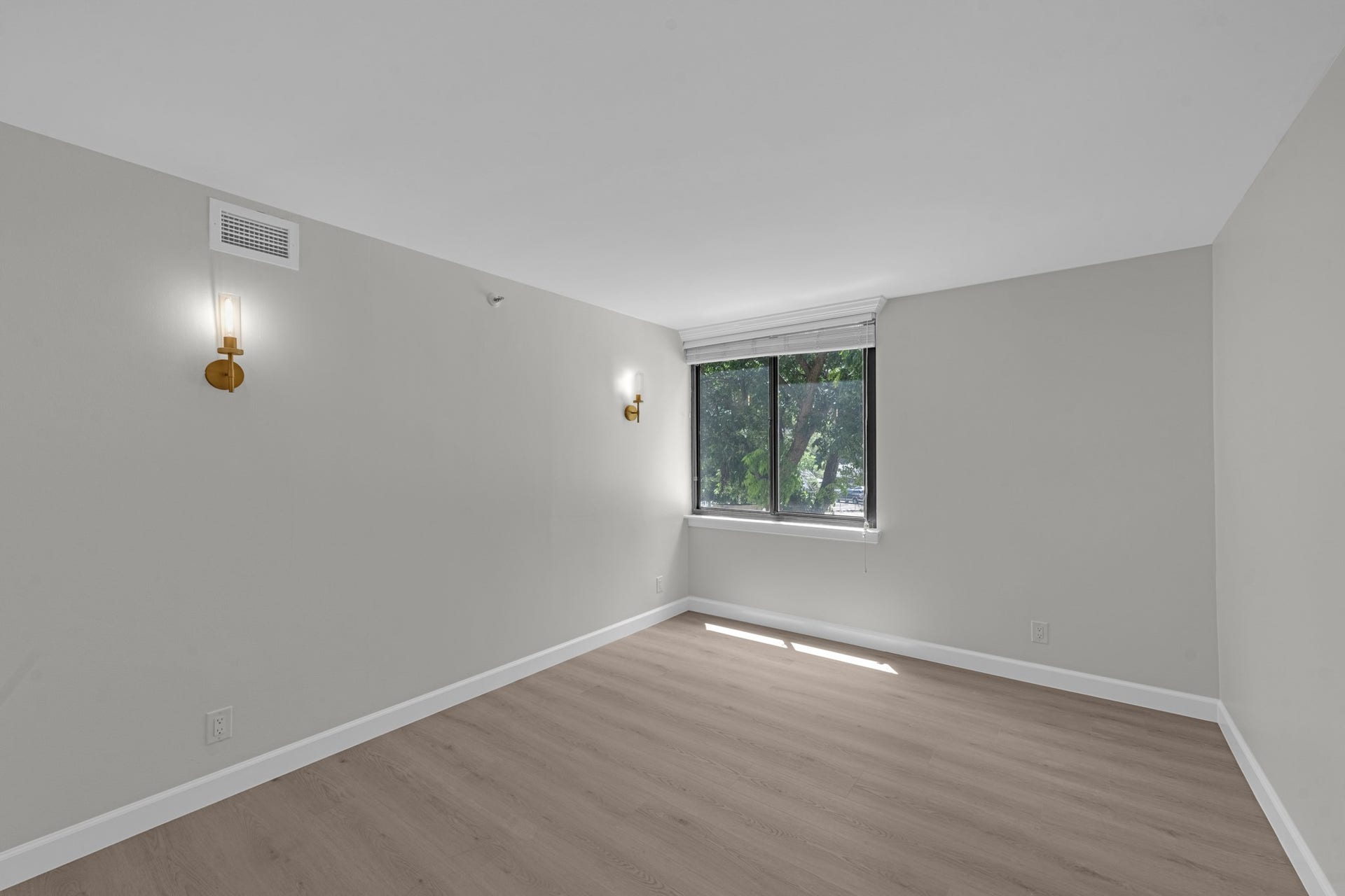 3525 Sage Rd, #304, Houston, TX 77056 3525 Sage Rd, #304, Houston, TX 77056