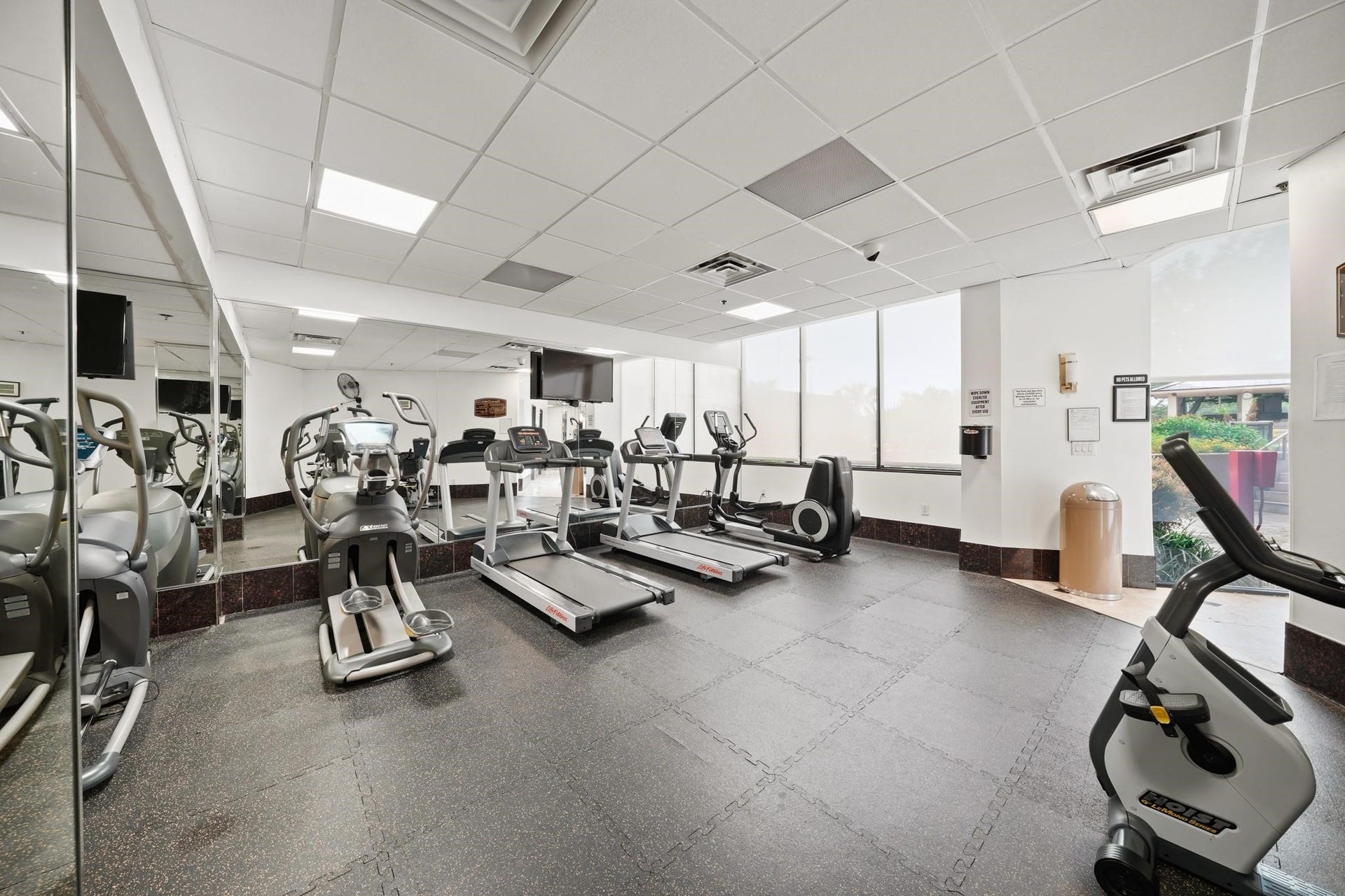 3525 Sage Rd, #304, Houston, TX 77056 3525 Sage Rd, #304, Houston, TX 77056