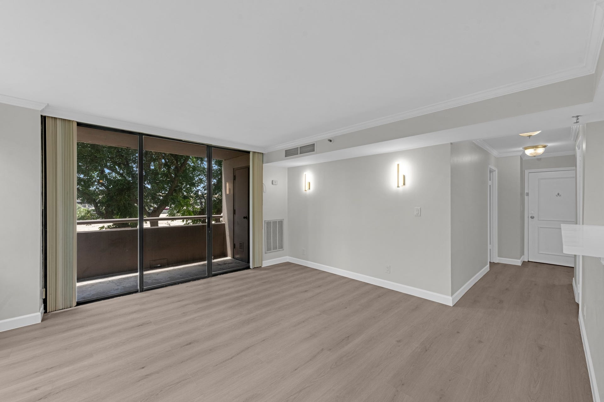 3525 Sage Rd, #304, Houston, TX 77056 3525 Sage Rd, #304, Houston, TX 77056