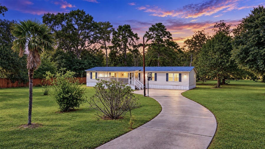 Property photo for 2581 Mann Road, Conroe, TX