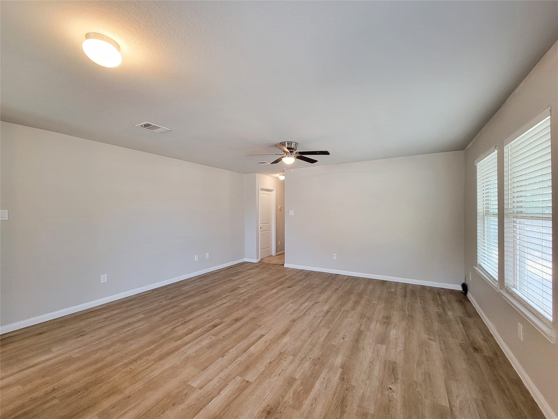 20 Carol Court, Brookshire, TX 77423 20 Carol Court, Brookshire, TX 77423