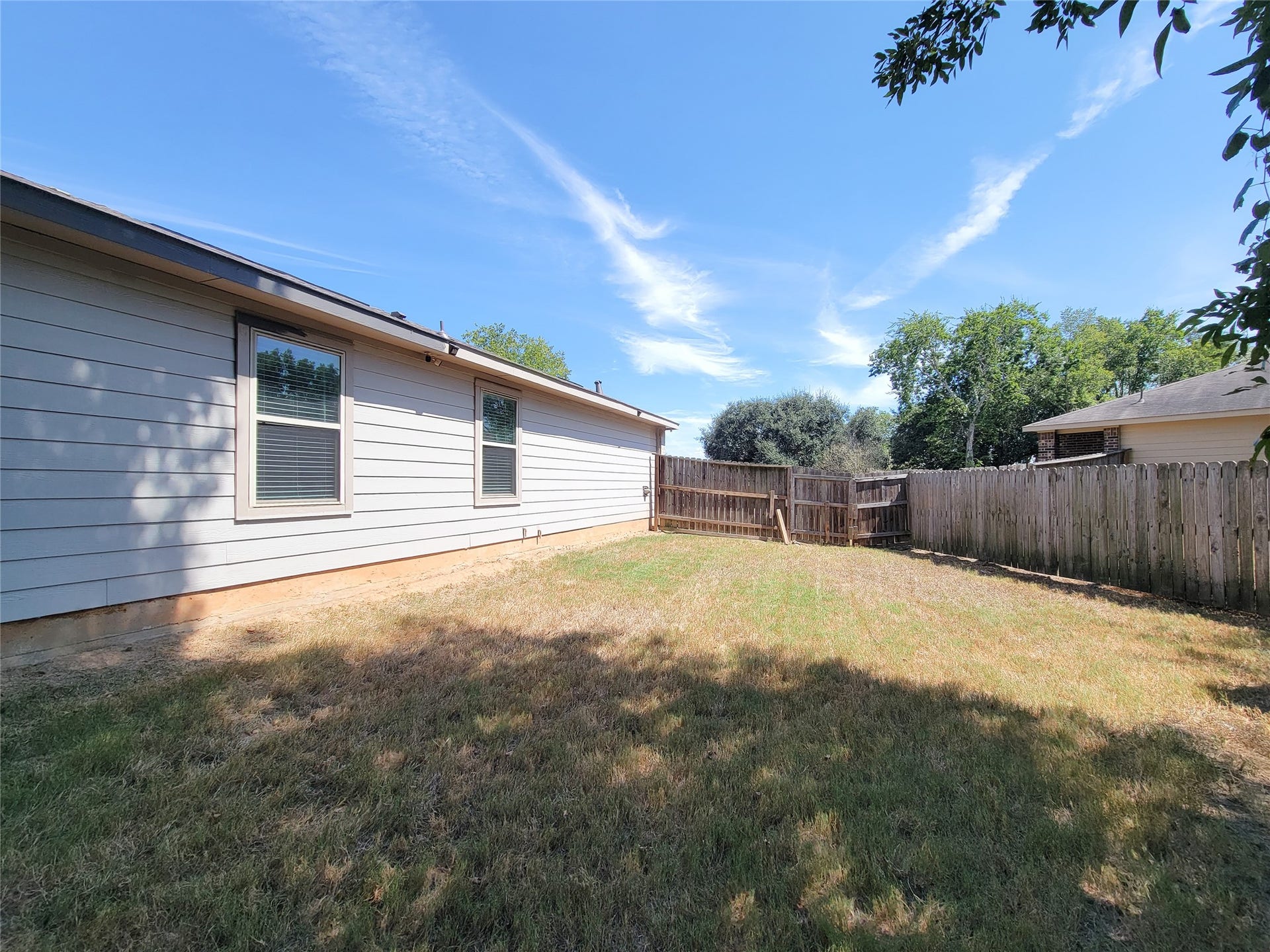 20 Carol Court, Brookshire, TX 77423 20 Carol Court, Brookshire, TX 77423