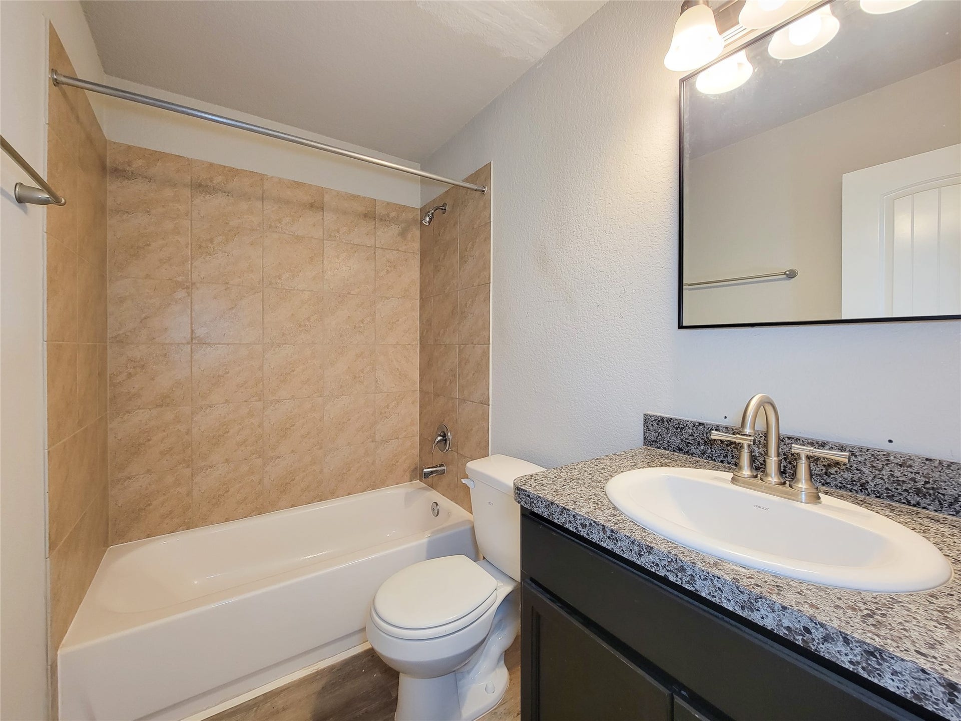20 Carol Court, Brookshire, TX 77423 20 Carol Court, Brookshire, TX 77423