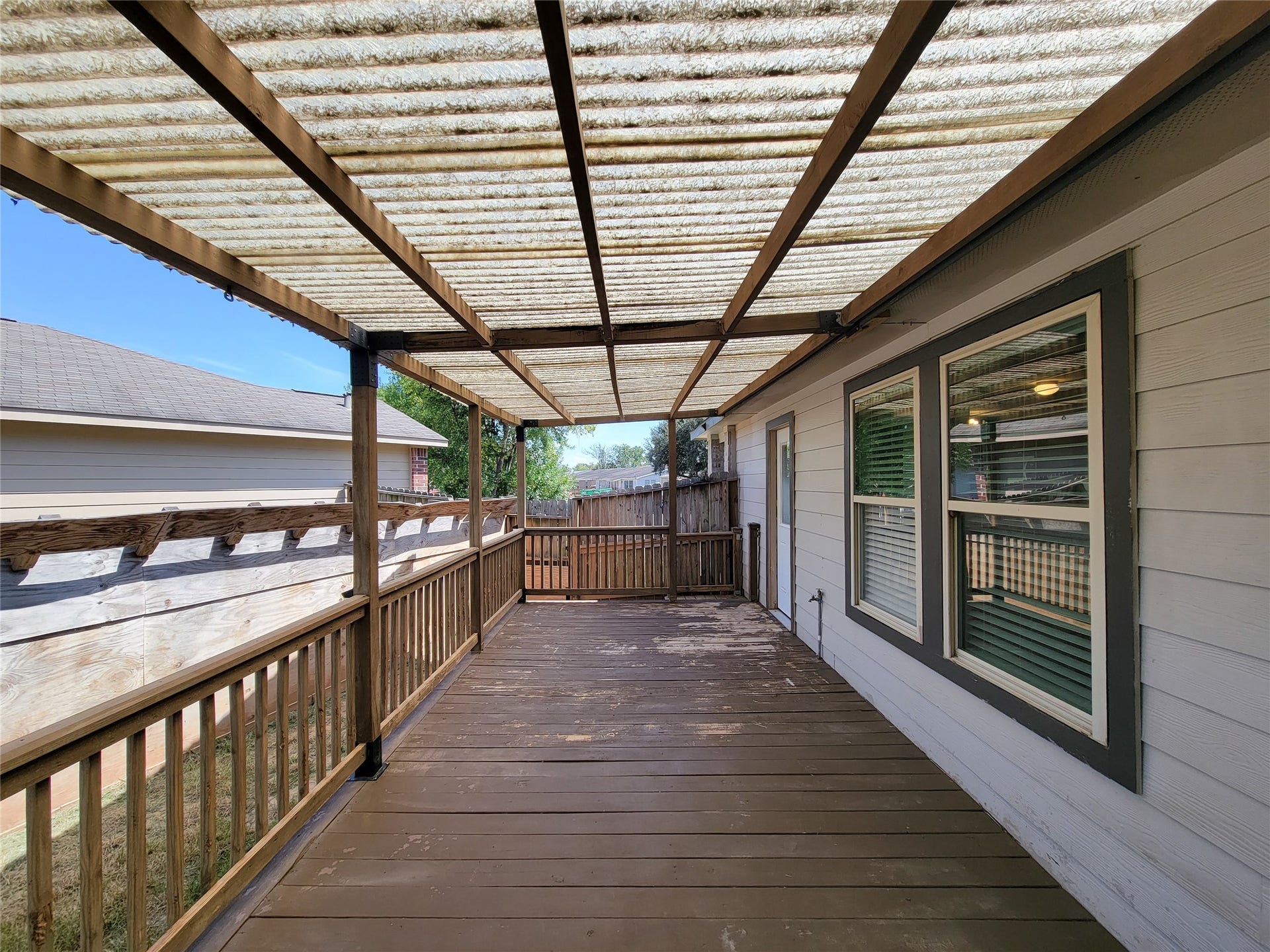 20 Carol Court, Brookshire, TX 77423 20 Carol Court, Brookshire, TX 77423