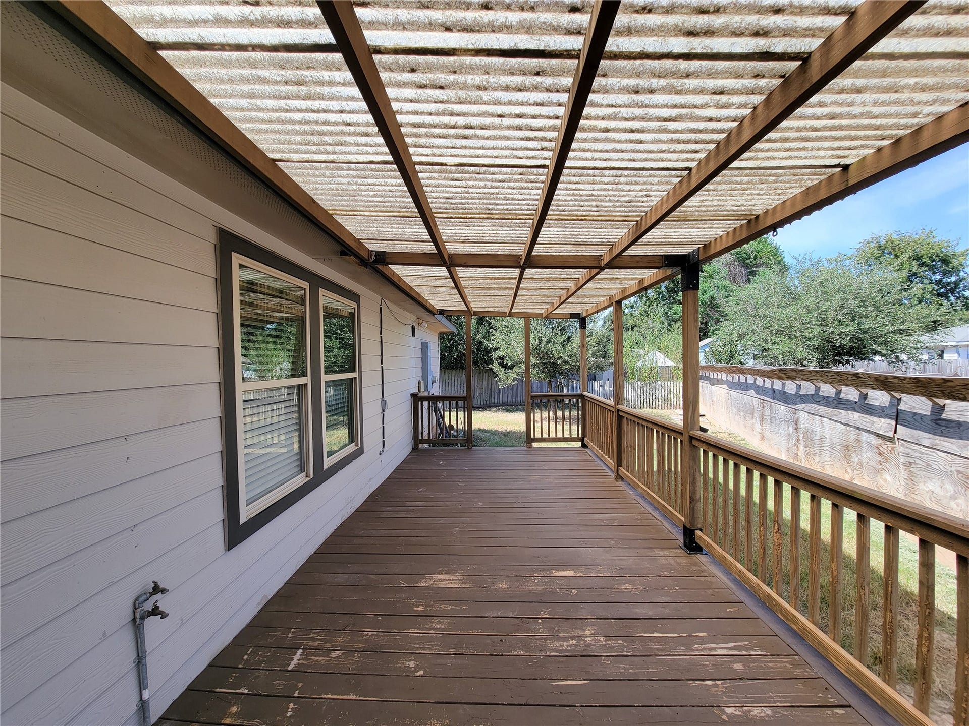 20 Carol Court, Brookshire, TX 77423 20 Carol Court, Brookshire, TX 77423