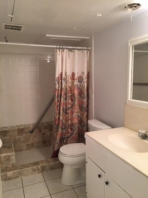 3928 W Alabama Street, #11, Houston, TX 77027 Shower only