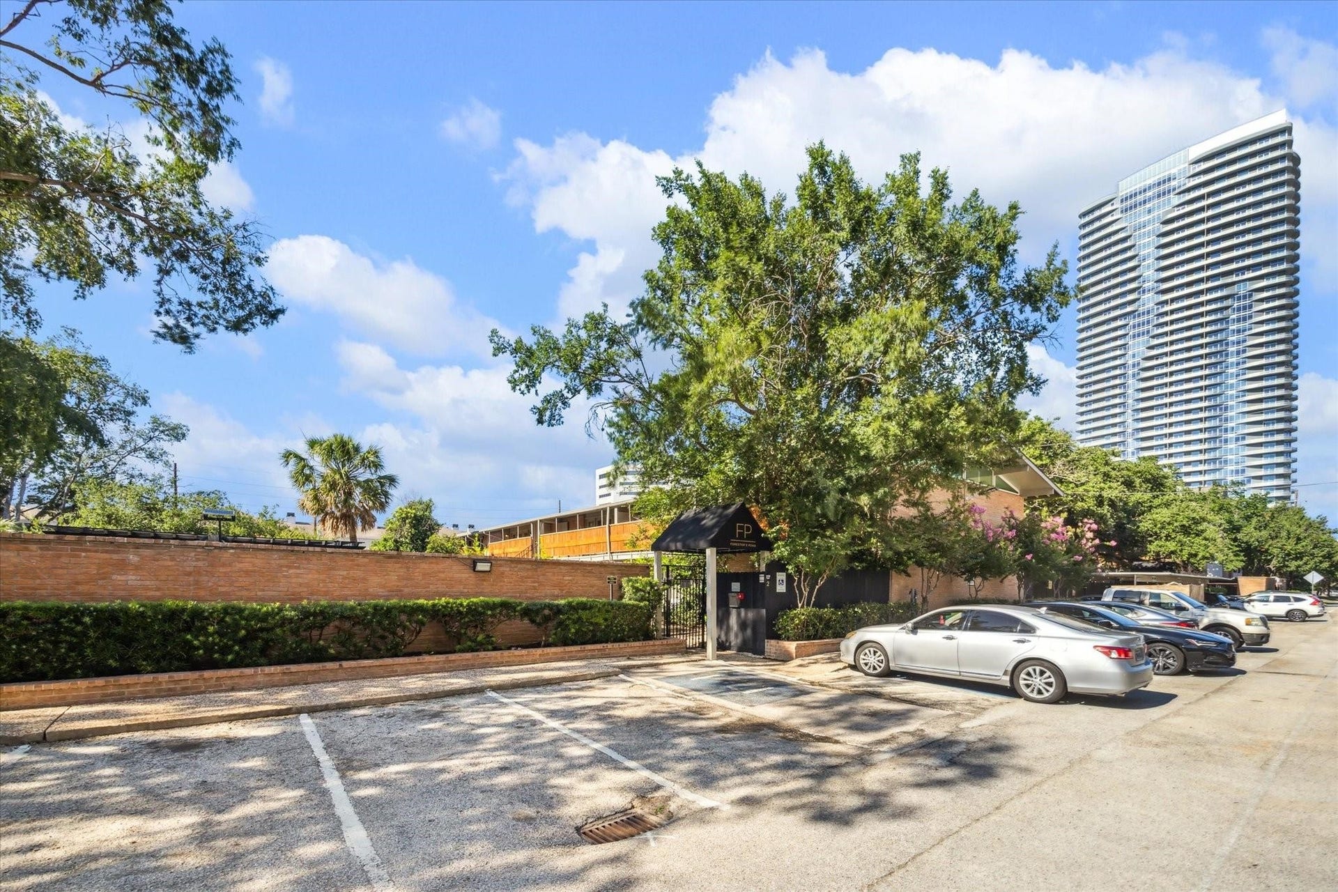 3928 W Alabama Street, #11, Houston, TX 77027 Guest parking on the street